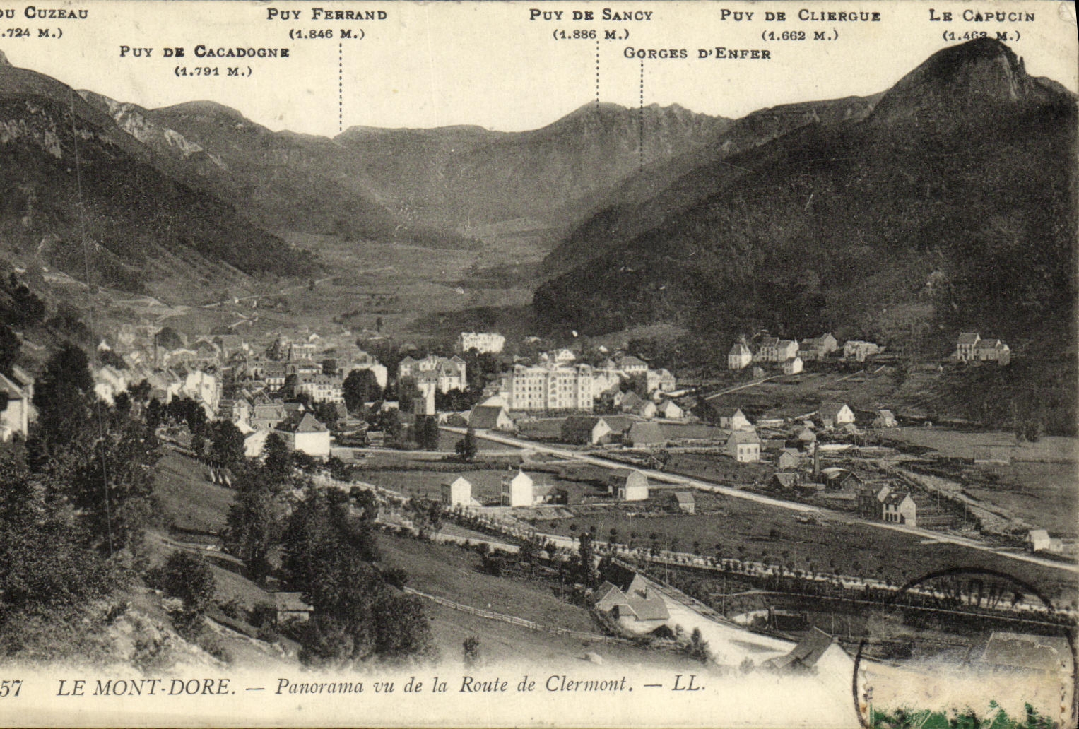 VINTAGE POSTCARD the Mount Gilds Pamorama seen of the Road of Clermont
