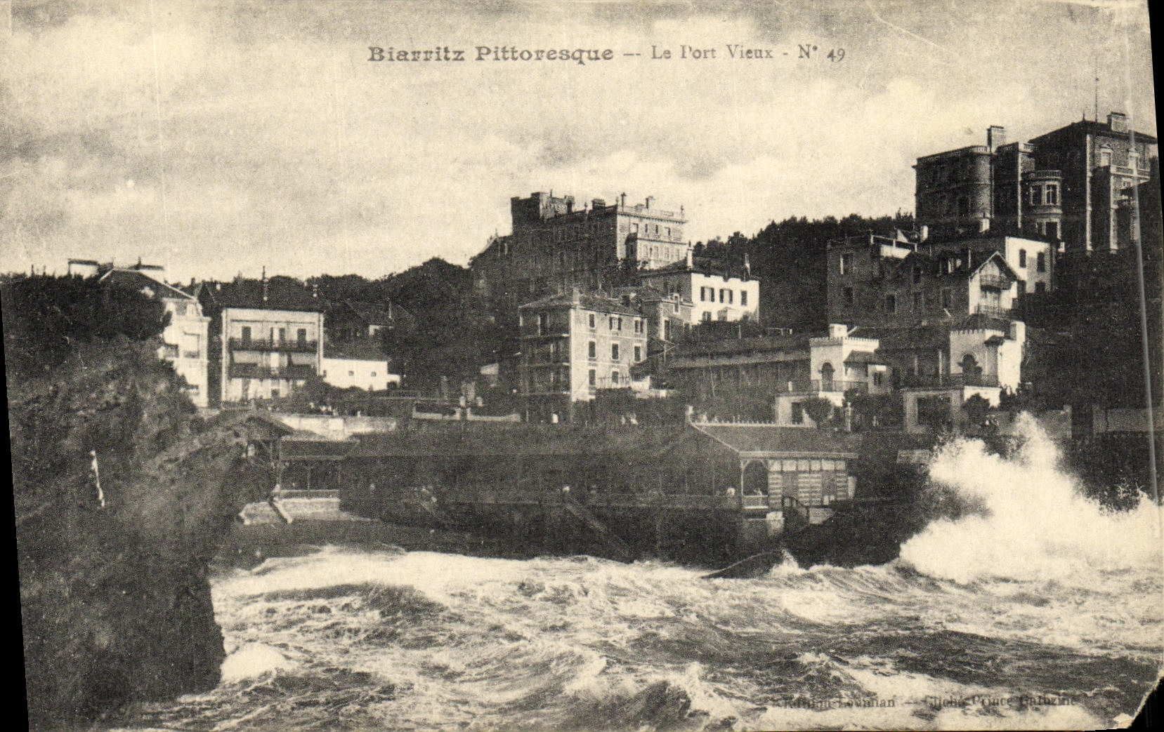 CPA Biarritz Pittoresque Le Port Vieux 