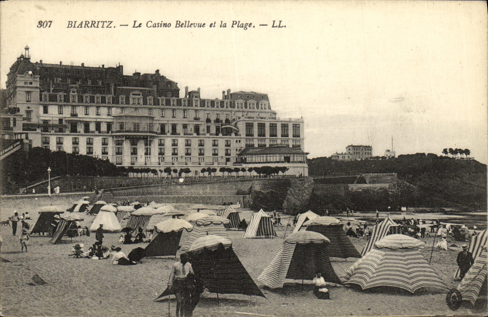 CPA Biarritz Le Casino Bellevue et La Plage 