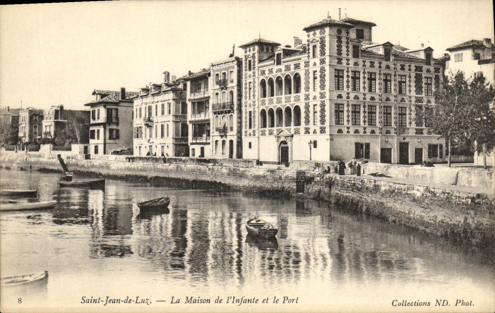 CPA St Jean De Luz La Maison de L Infante et Le Port 