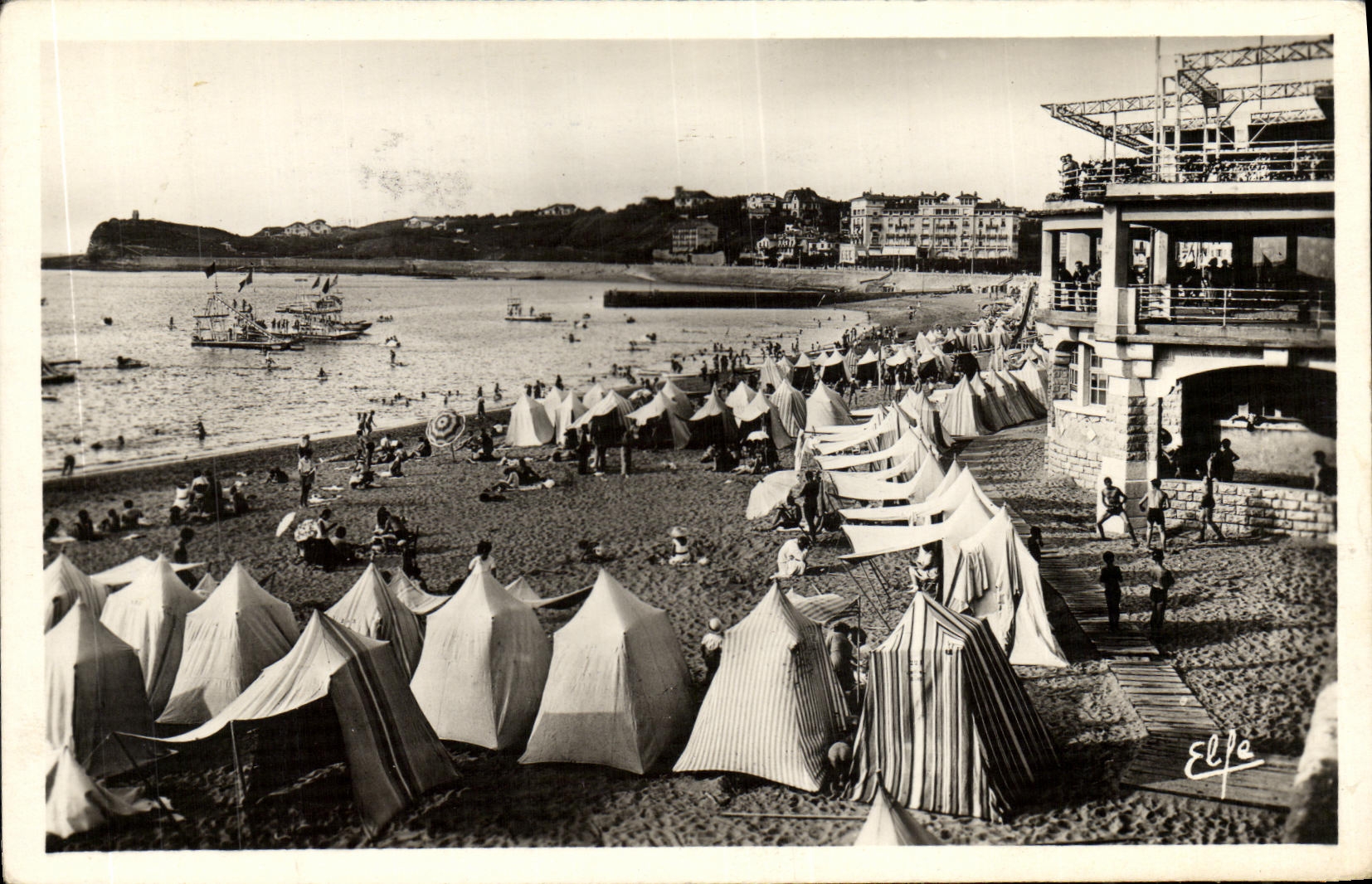 CPSM Saint Jean De Luz La Plage Et La Pointe De Sainte Barbe