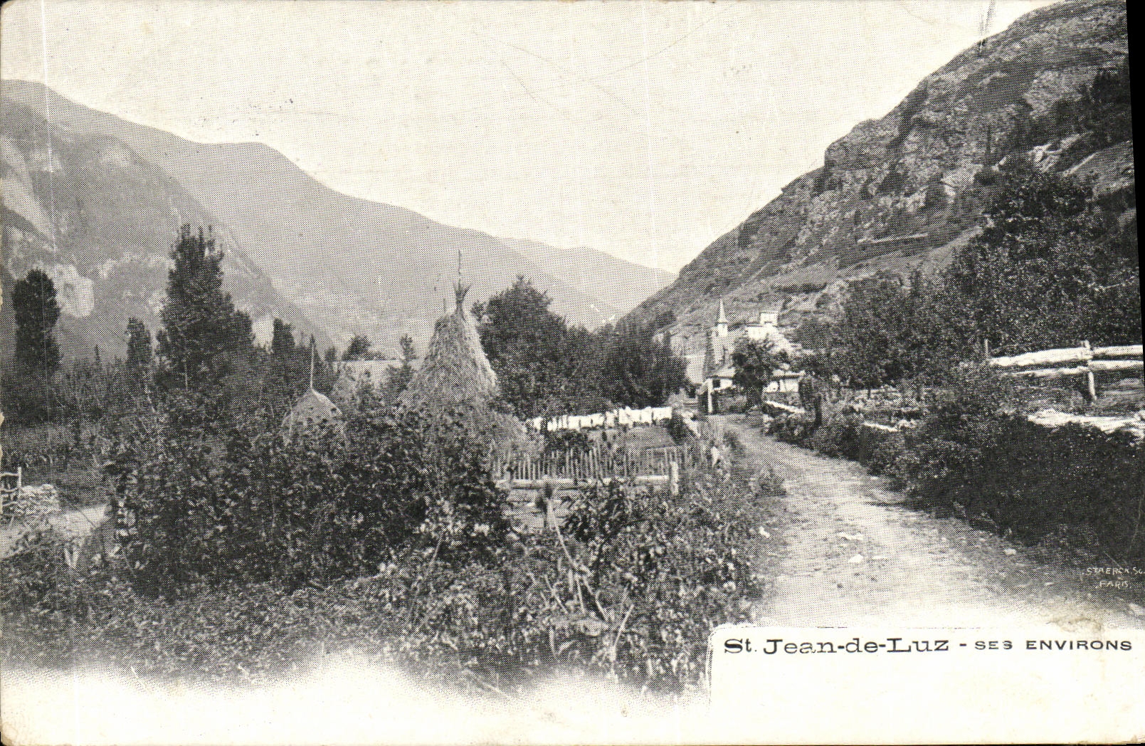 VINTAGE POSTCARD Holy Jean De Luz His Surroundings