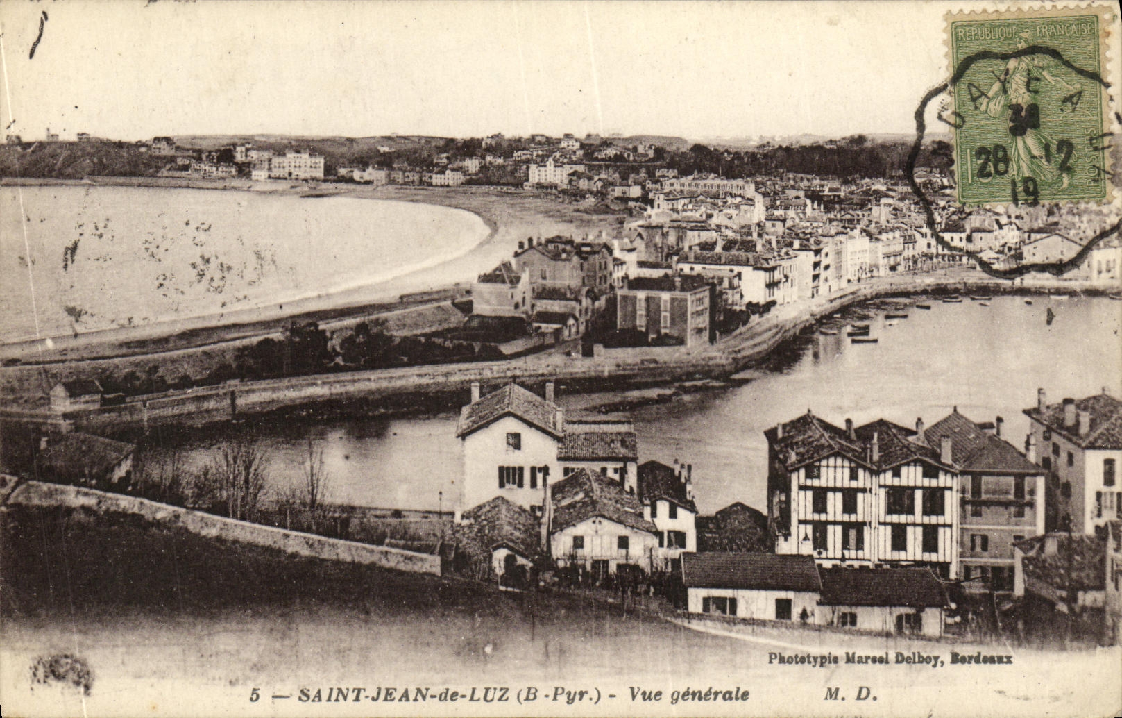 CPA Saint Jean De Luz Vue Generale