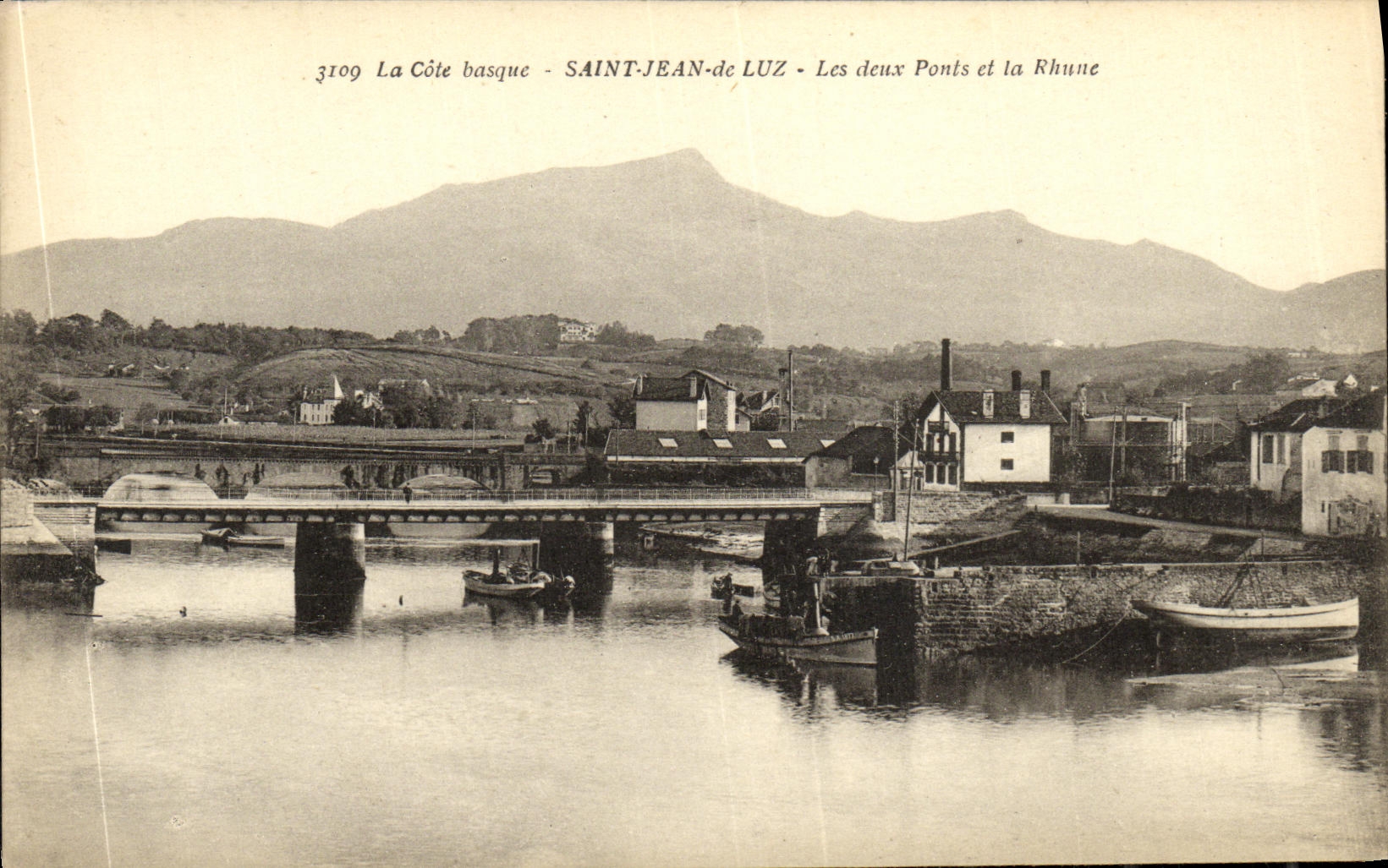 CPA Saint Jean De Luz Les Deux Ponts et la Rhune 
