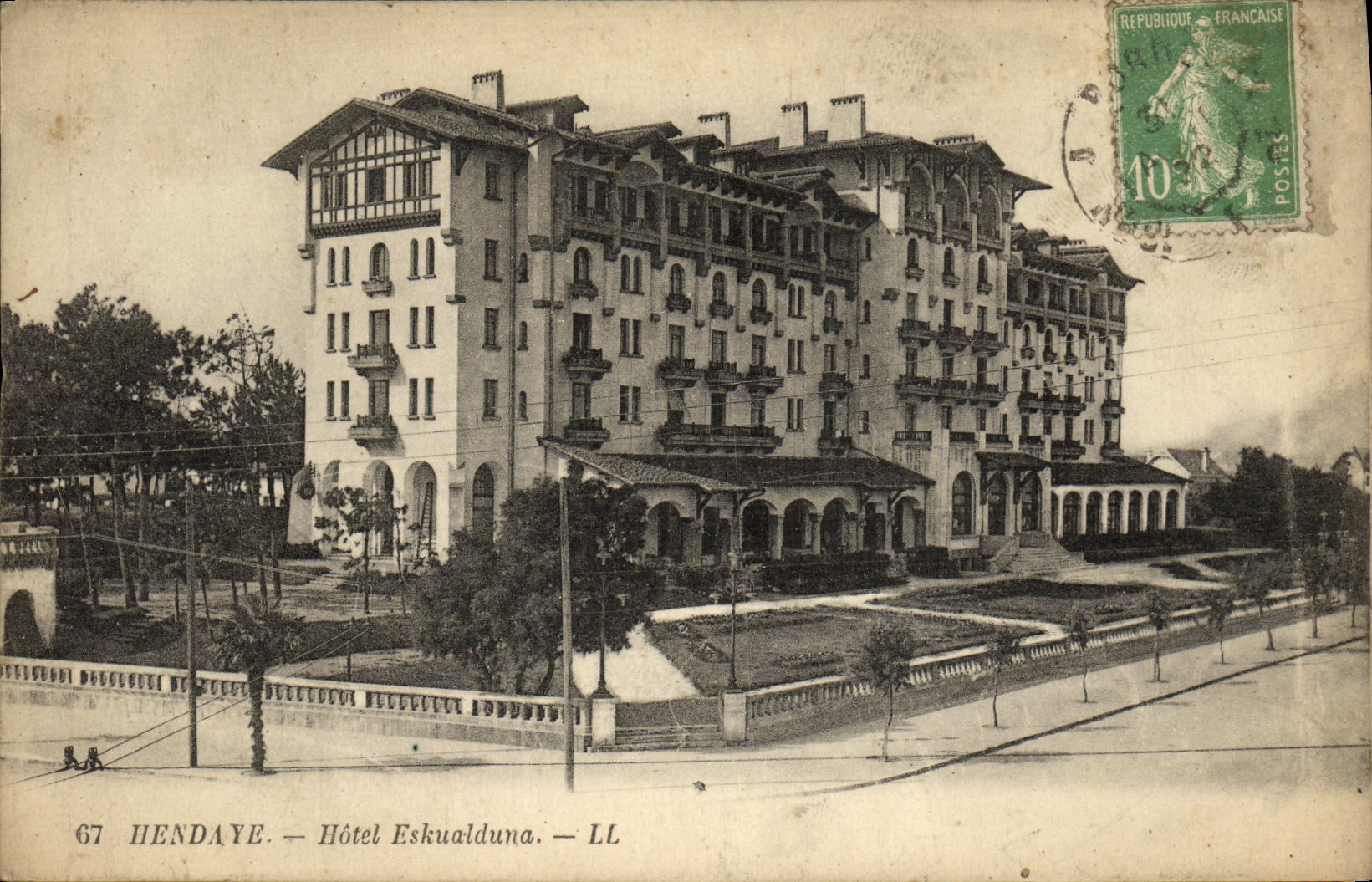 VINTAGE POSTCARD Hendaye Eskualduna Hotel