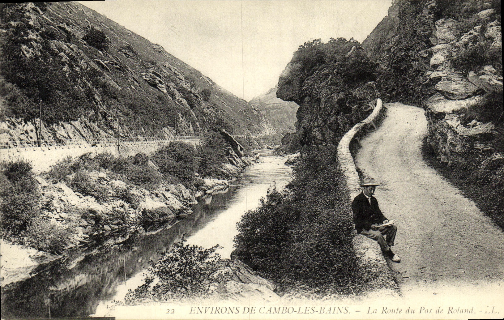 VINTAGE POSTCARD Surroundings of Cambo Les Bains the Road of No Rofani