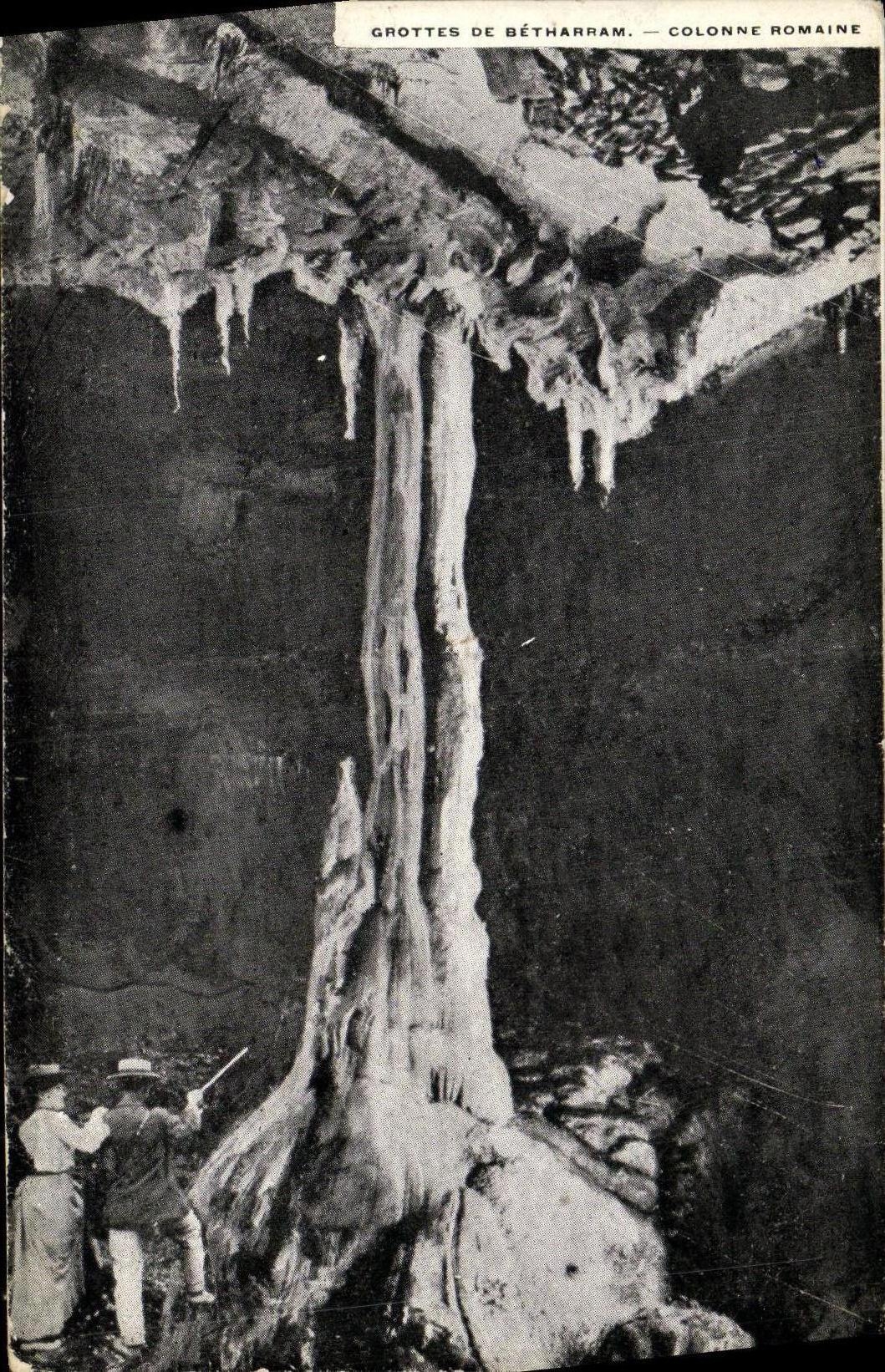 VINTAGE POSTCARD Caves of Betharram Roman Column