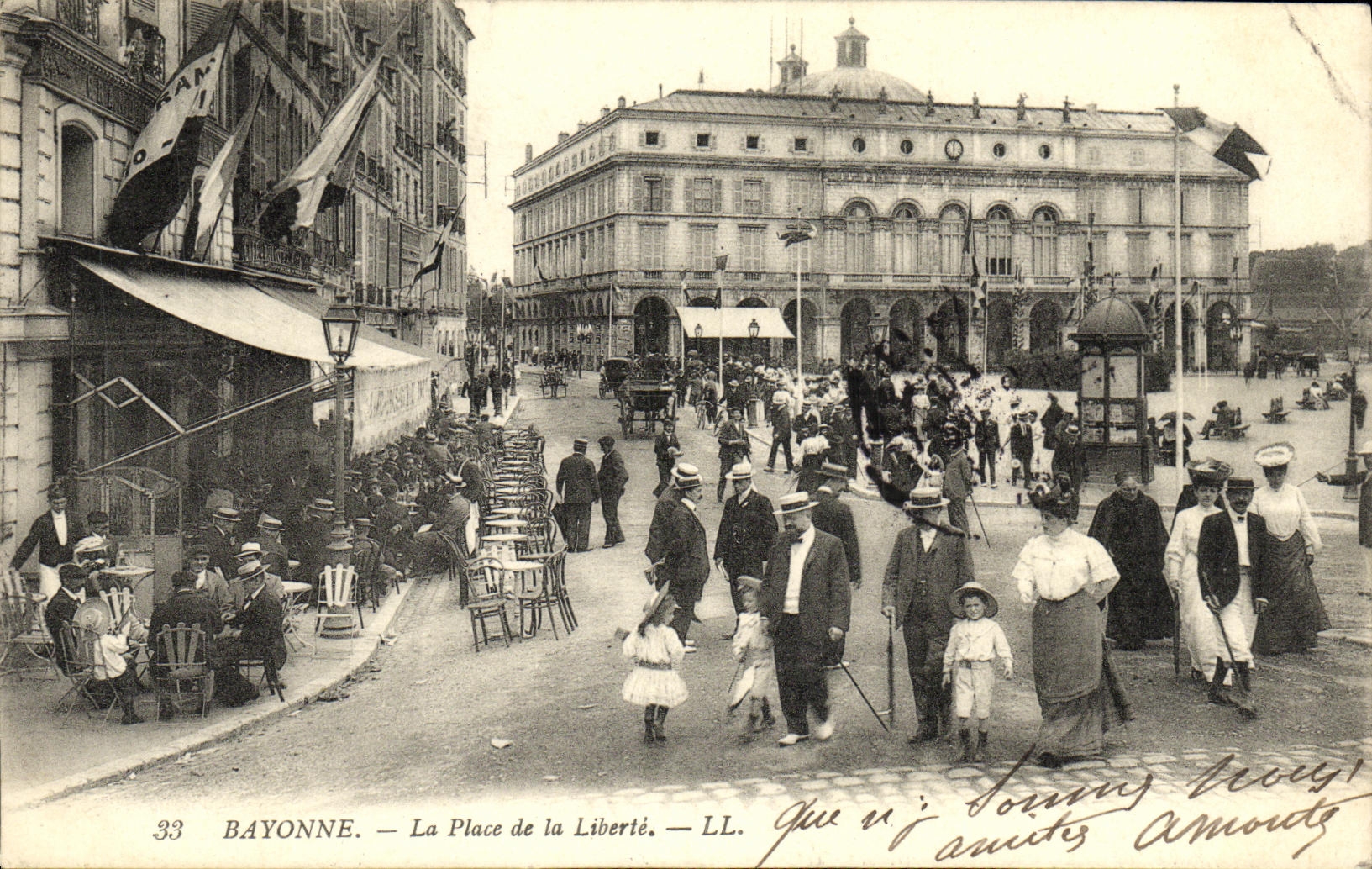 VINTAGE POSTCARD Bayonne the Place of Freedom