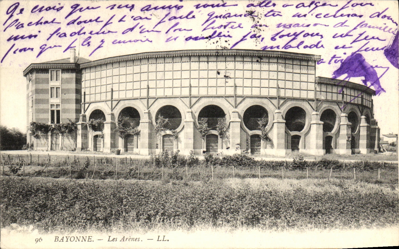 VINTAGE POSTCARD Bayonne the Arena