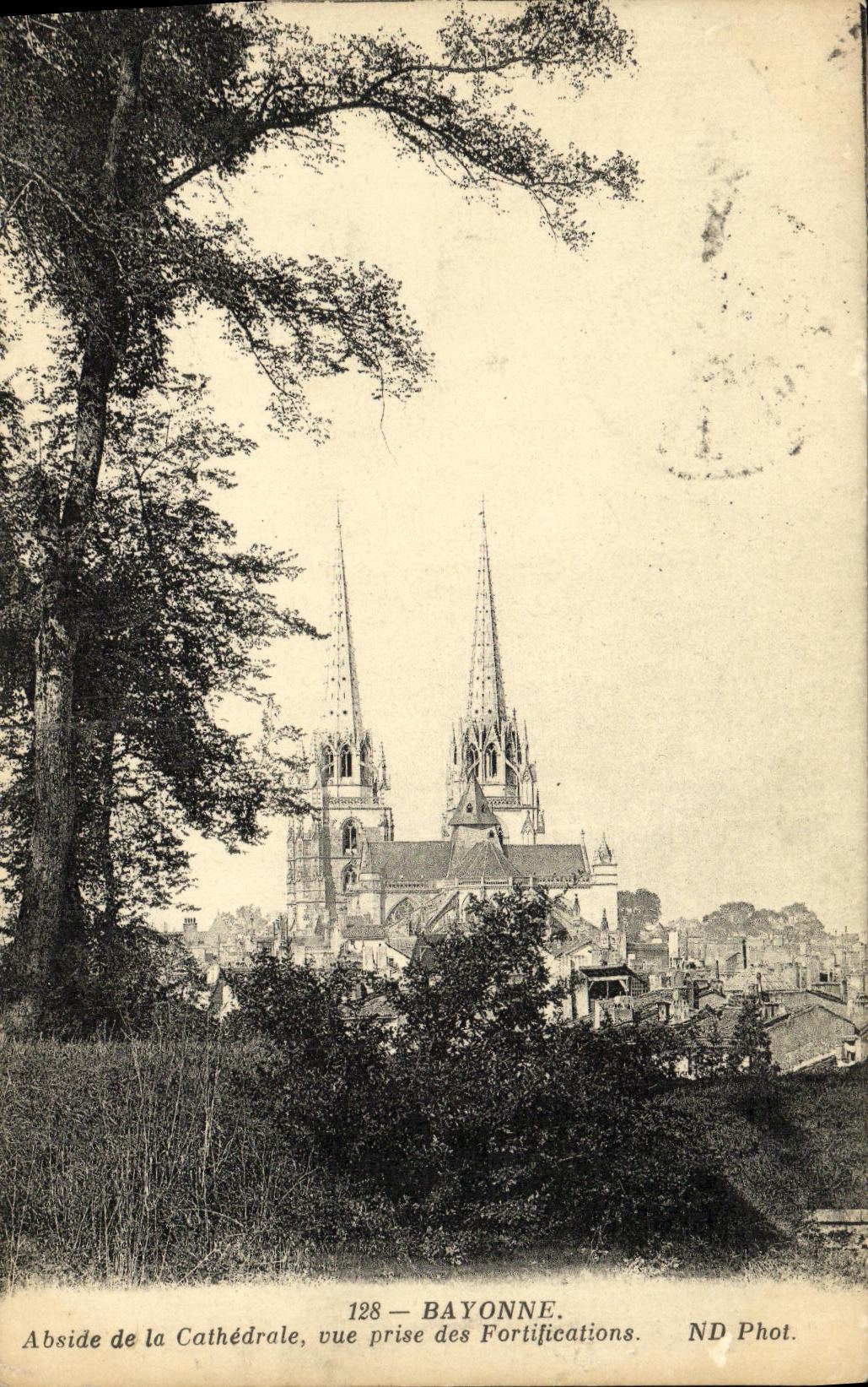 VINTAGE POSTCARD Bayonne Apse of the Cathedral Seen from of the Fortifications