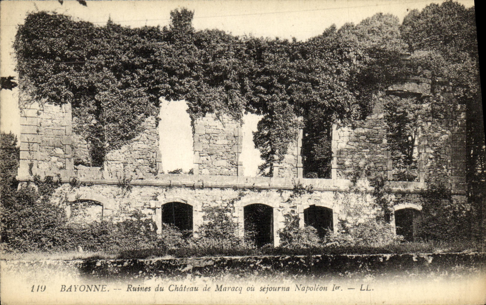 VINTAGE POSTCARD Bayonne Ruins Of the Castle De Maracq or remained Napoleon 1st