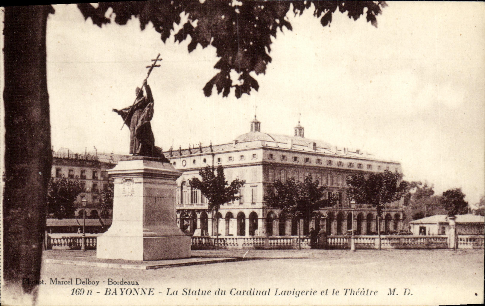 VINTAGE POSTCARD Bayonne the Statue Of the Lavigerie Cardinal And the Theater