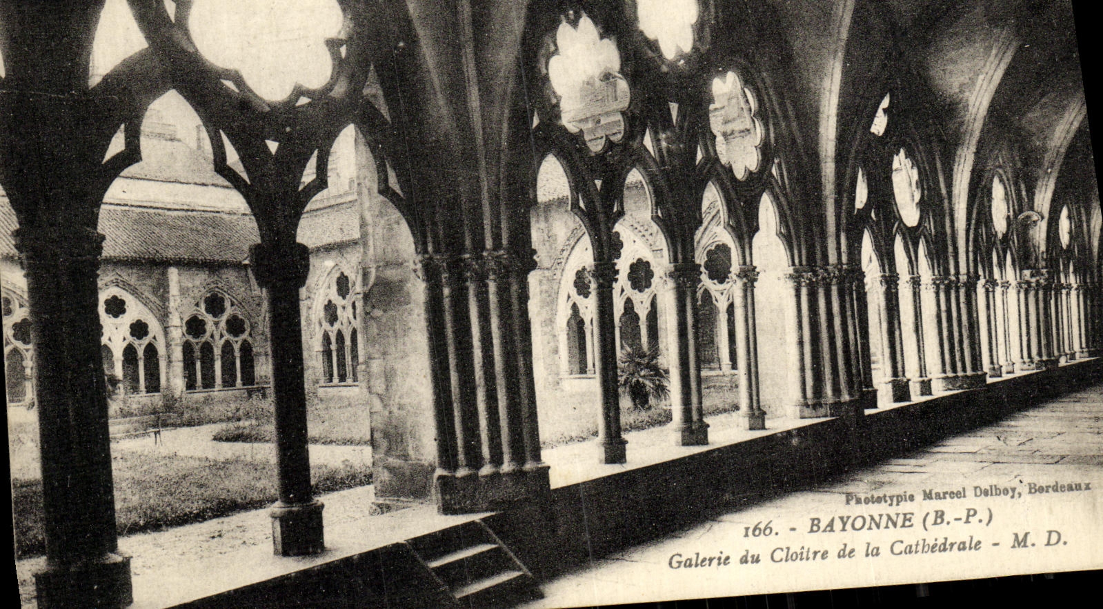 VINTAGE POSTCARD Bayonne Gallery of the Cloister of the Cathedral