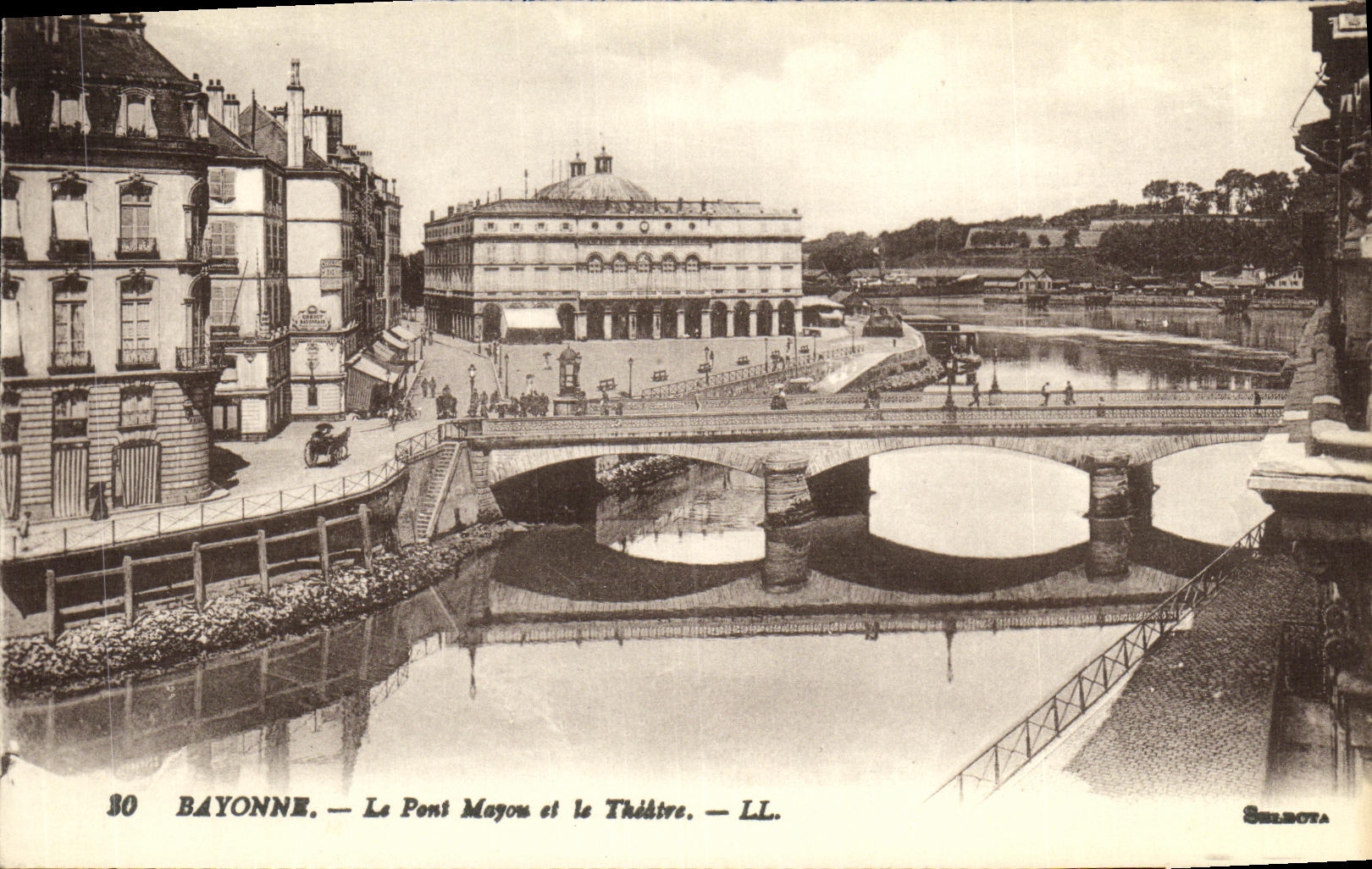 VINTAGE POSTCARD Bayonne the Mayou Bridge And the Theater