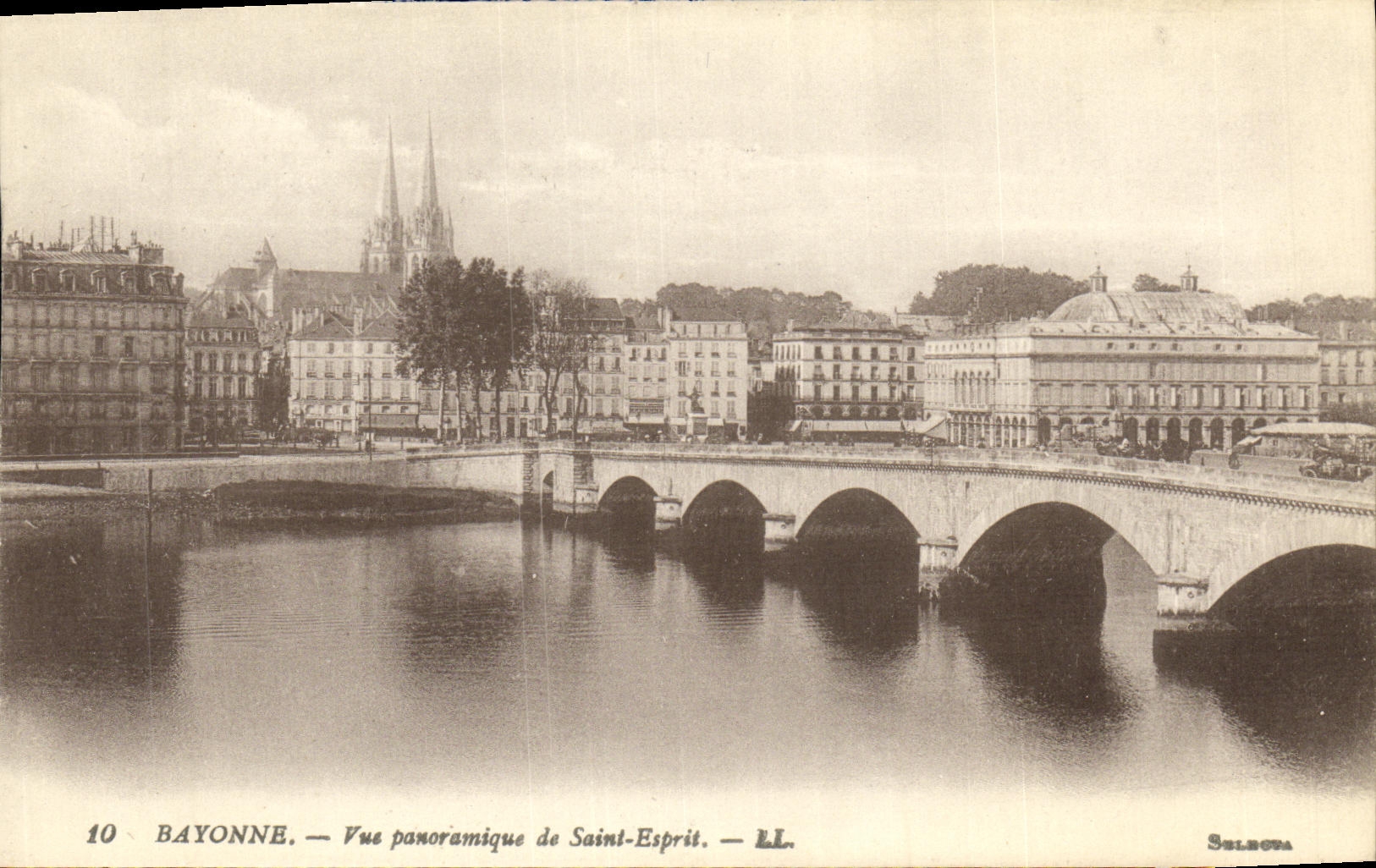 VINTAGE POSTCARD Bayonne Panoramic View of Saint Spirit
