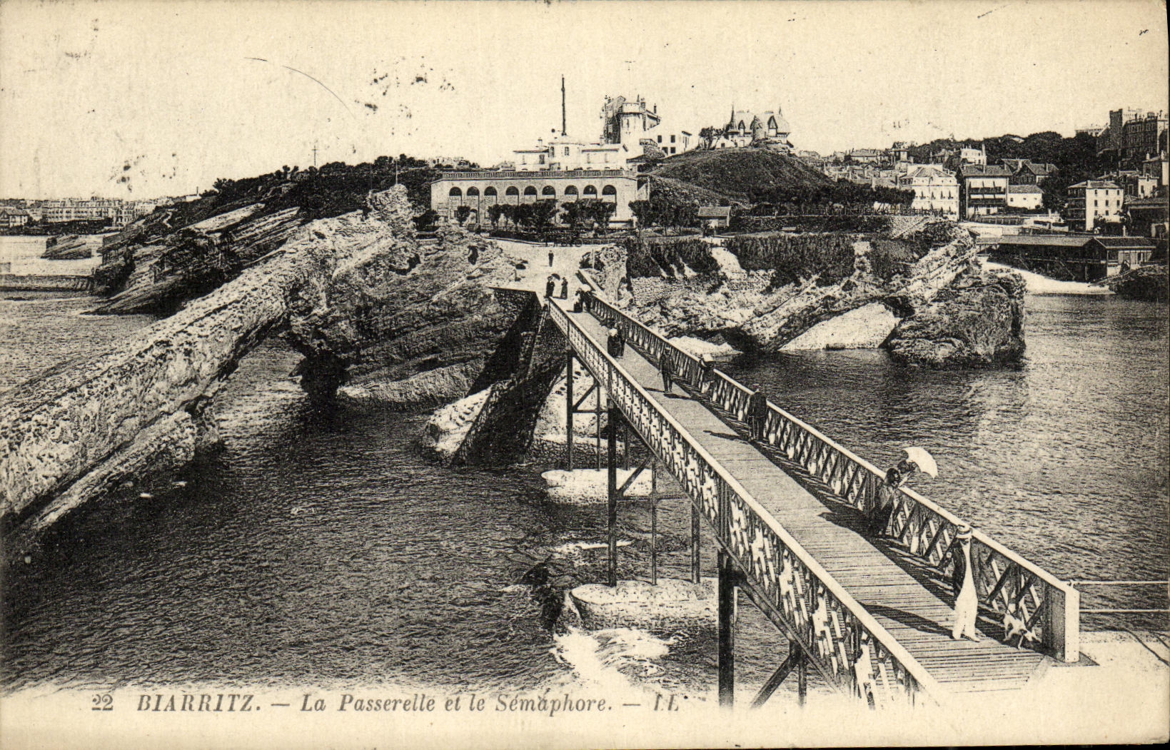 CPA Biarritz La Passerelle Et Le Semaphore 