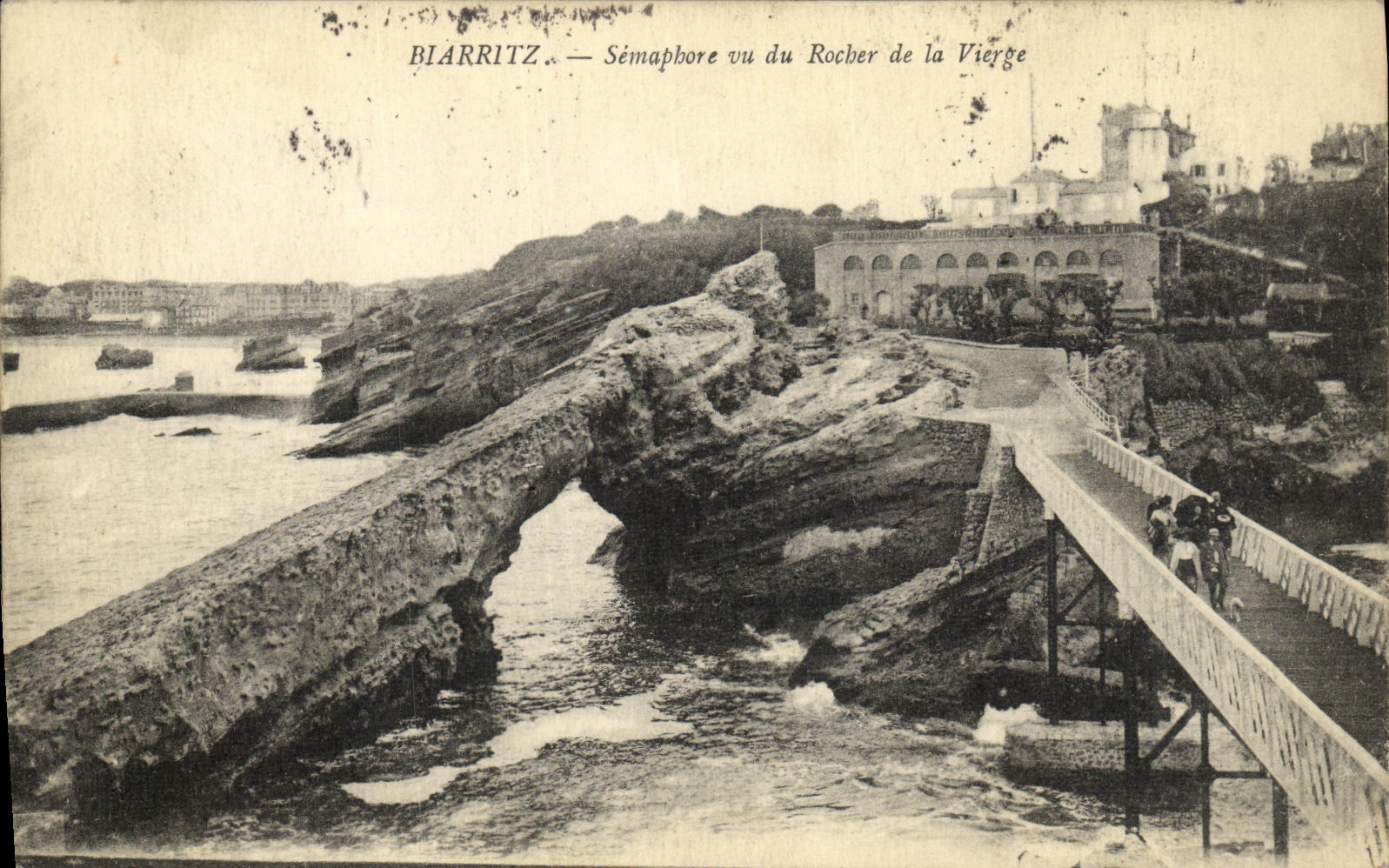 CPA Biarritz Semaphore Vu Du Rocher de la Vierge