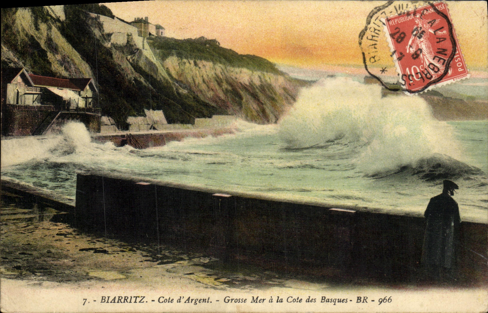 CPA Biarritz Cote d Argent Grosse Mer a La Cote des Basques