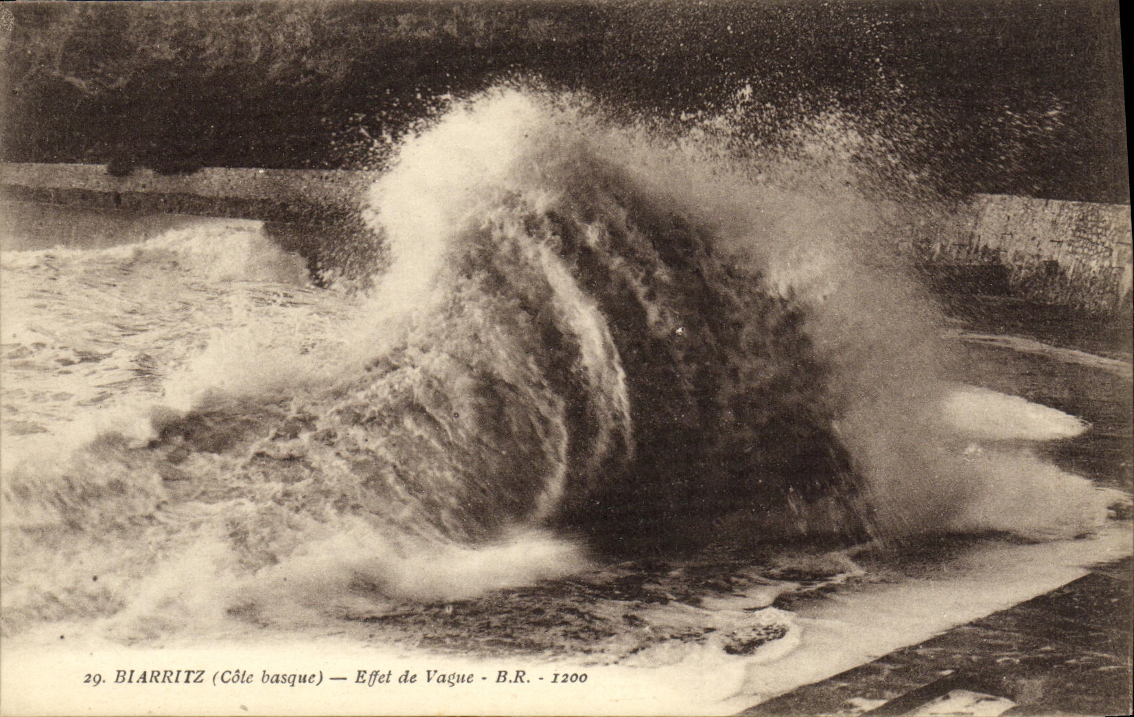 CPA Biarritz Effet de Vague