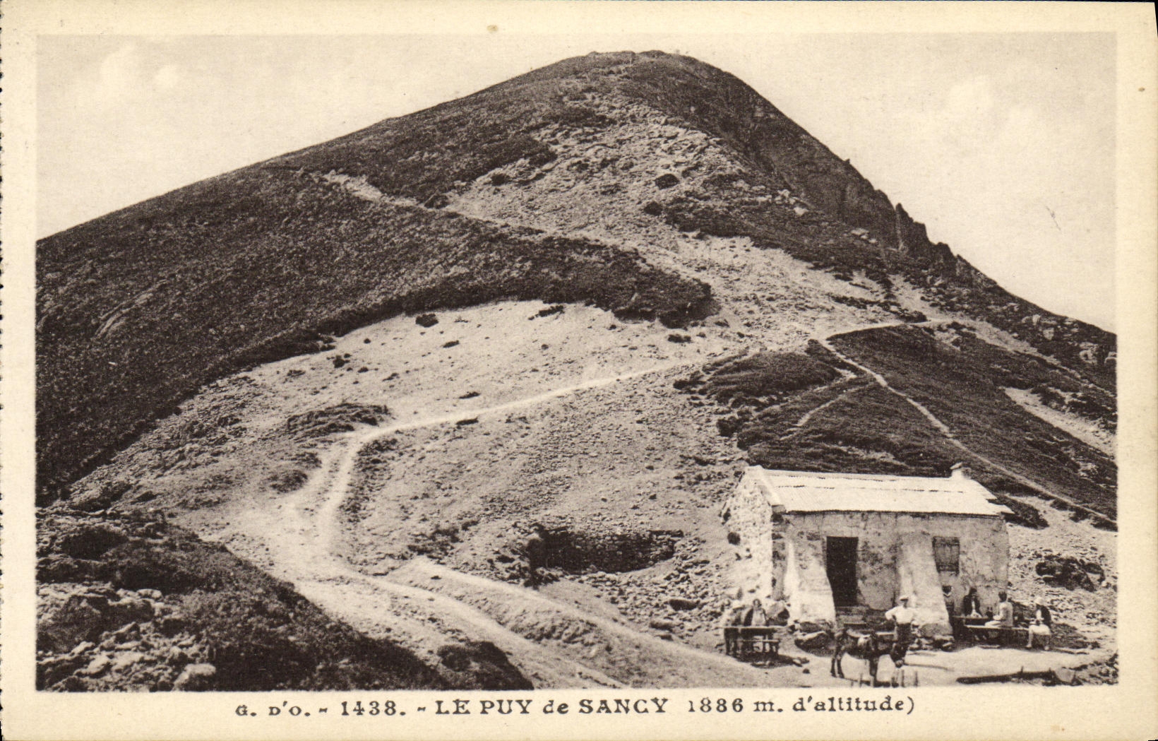 VINTAGE POSTCARD L Auvergne Puy de Sancy