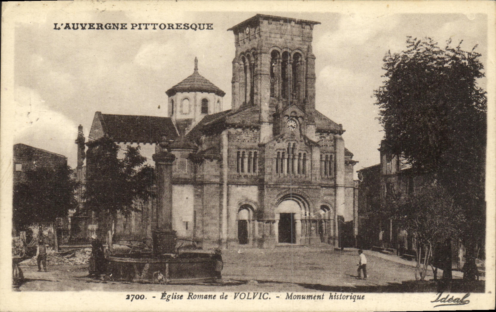 VINTAGE POSTCARD Romance Church of Volvic Historic building