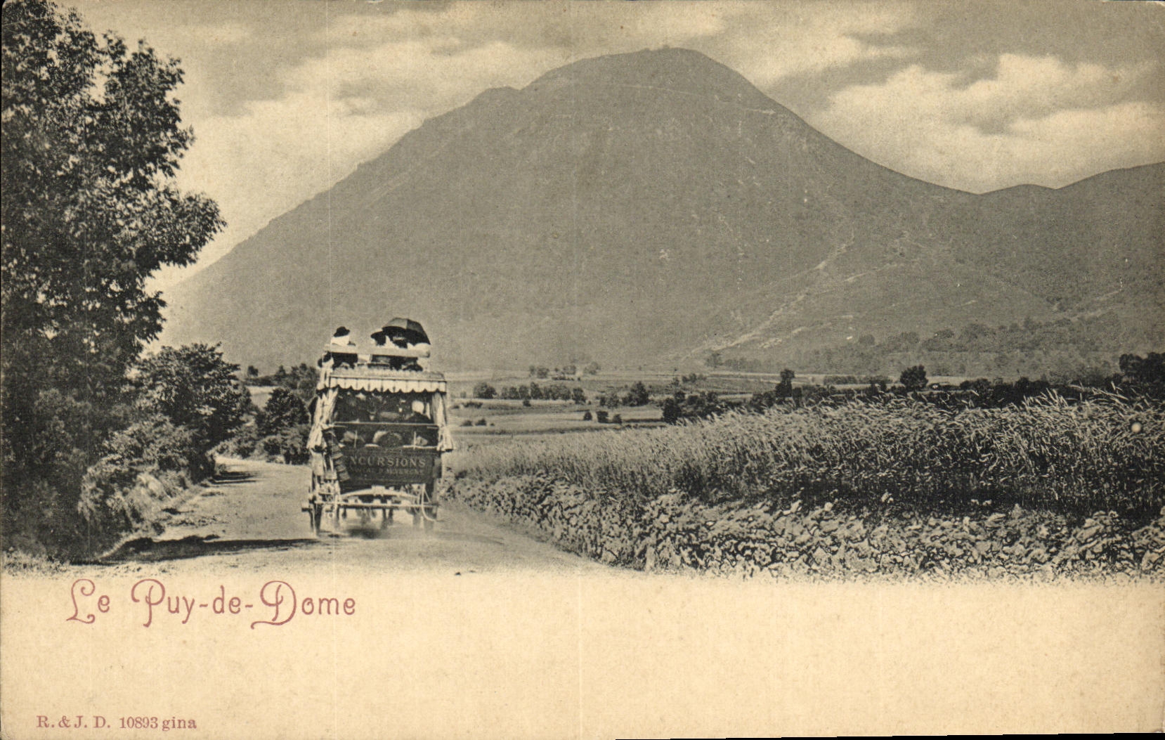 VINTAGE POSTCARD Puy De Dome Excursions
