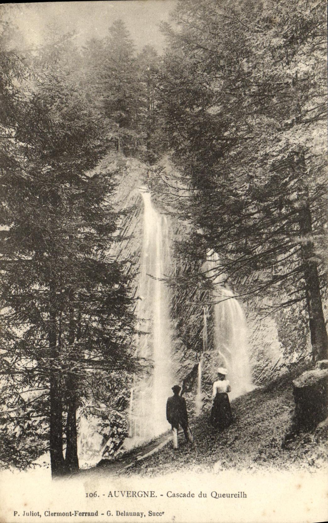 VINTAGE POSTCARD Auvergne Cascades Of Queureilh