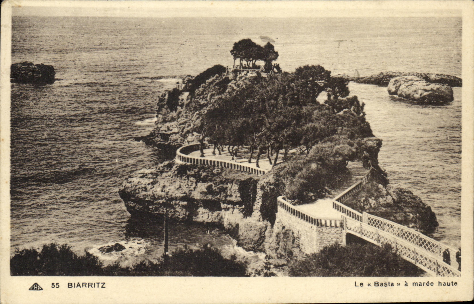 CPA Biarritz Le Basta a maree haute