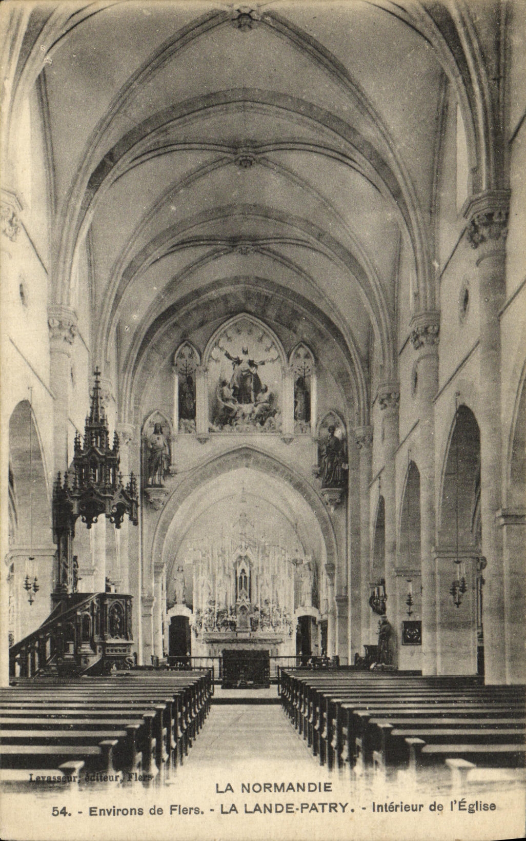 CPA Environs de Flers La Lande Patry Interieur De L Eglise