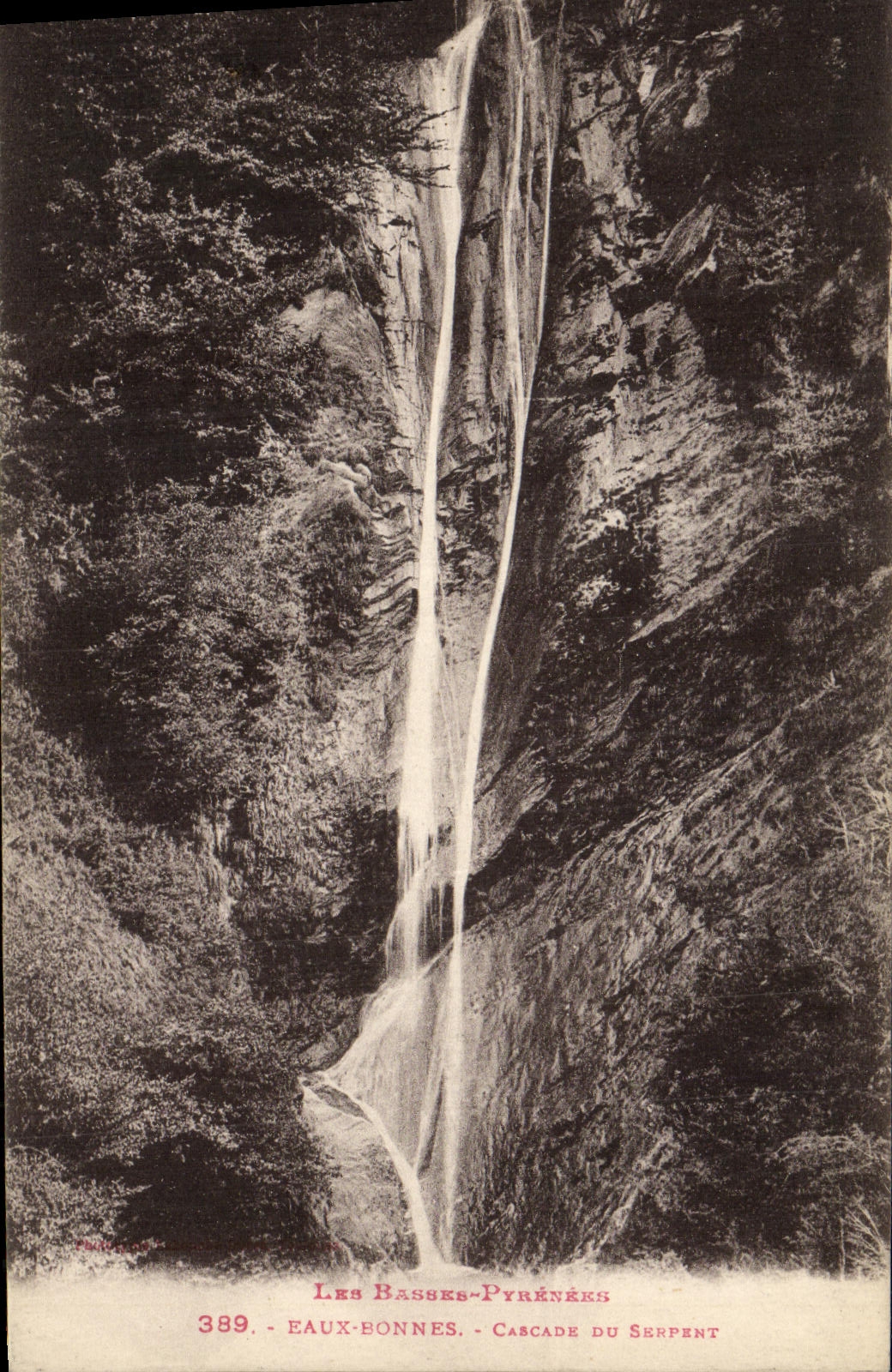 VINTAGE POSTCARD Good Eaux Cascades Of the Snake