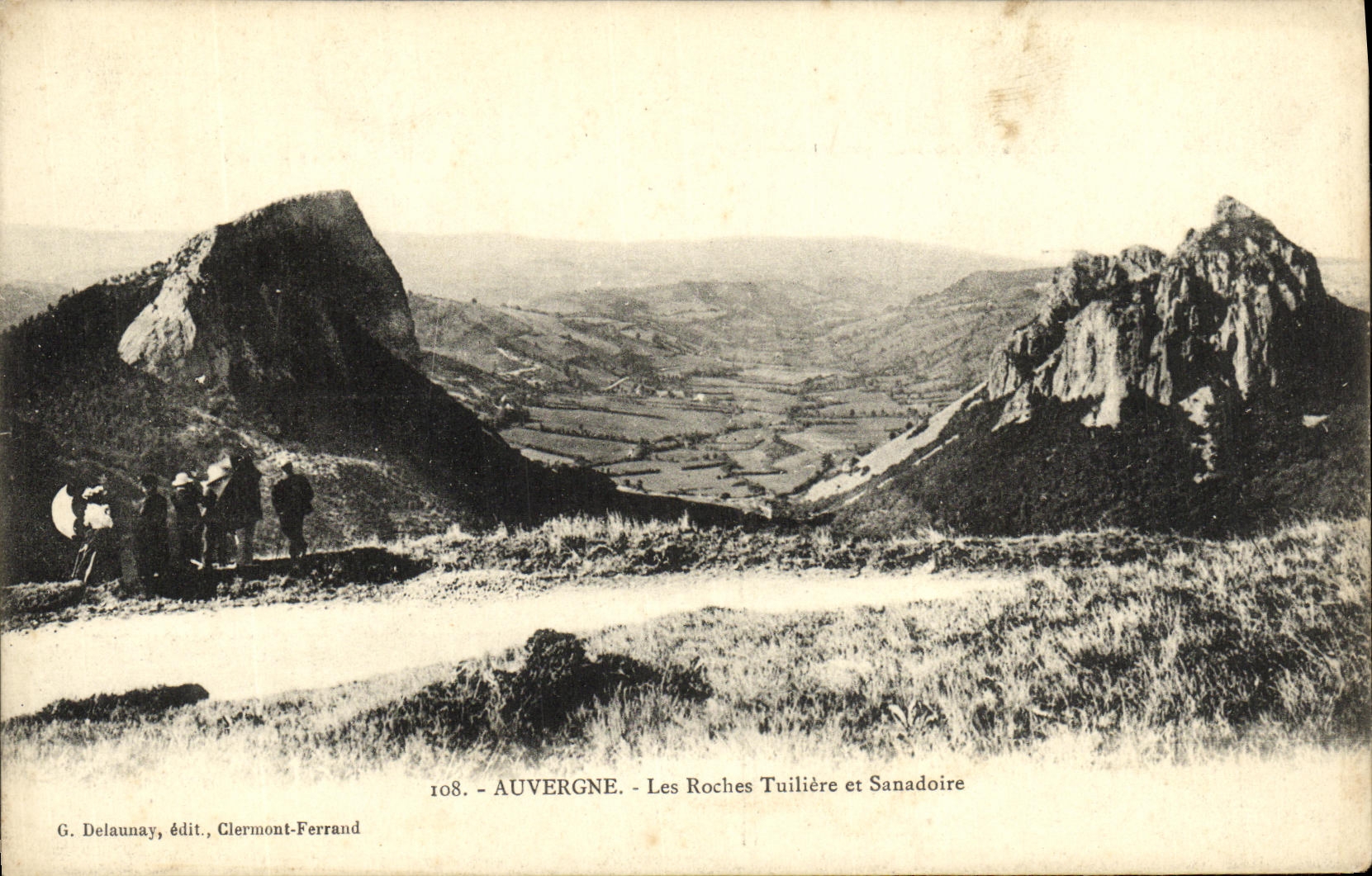 VINTAGE POSTCARD Auvergne the Rocks Tuiliere And Sanadoire