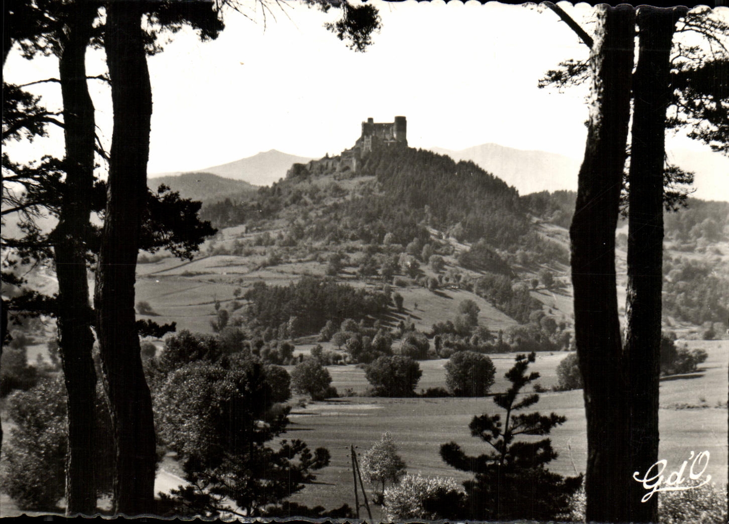 CPSM feudal castle of Murols Mont Gilds Sancy