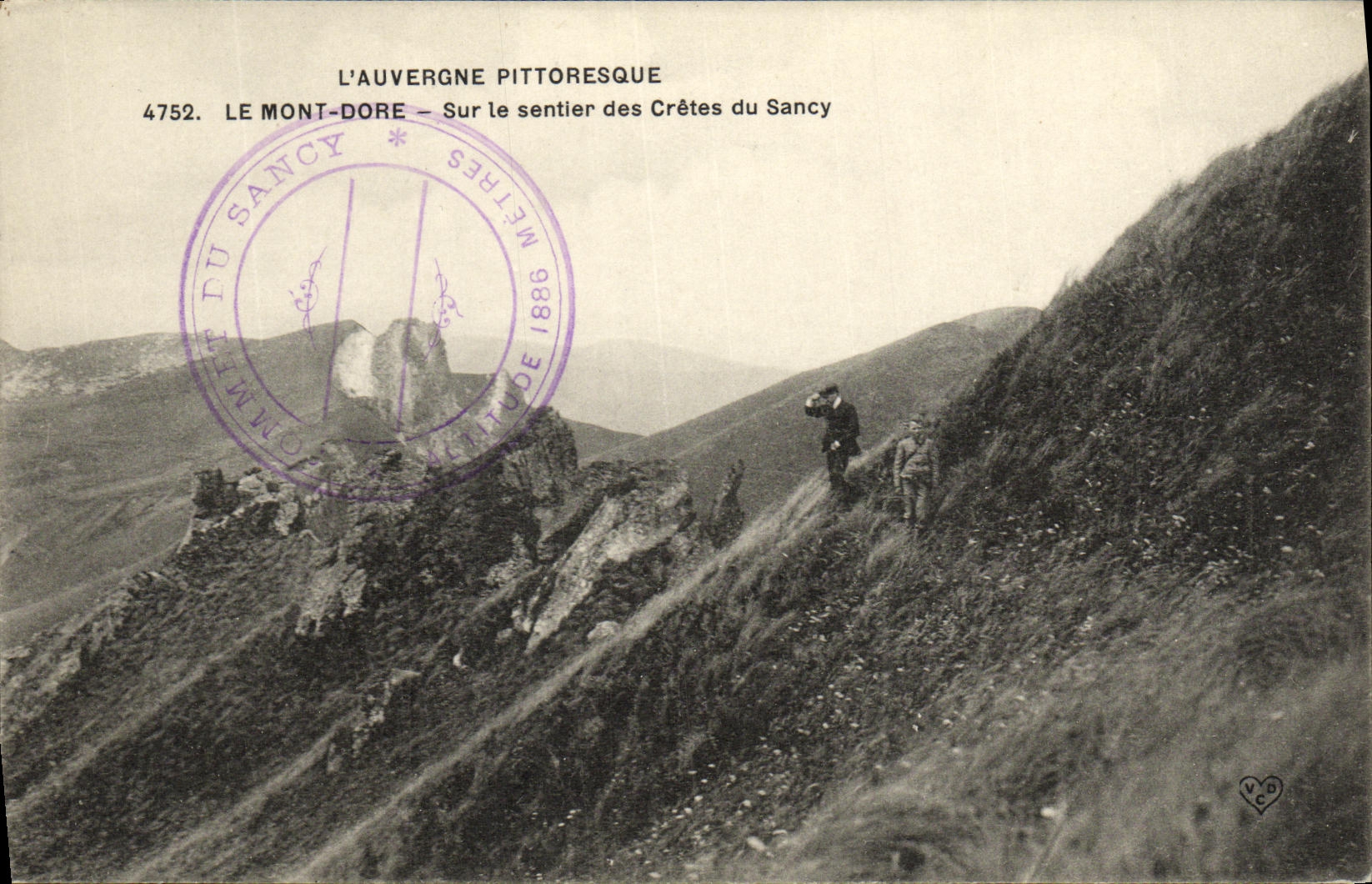 VINTAGE POSTCARD the Mount Gilds On the Path Of the Peaks of Sancy