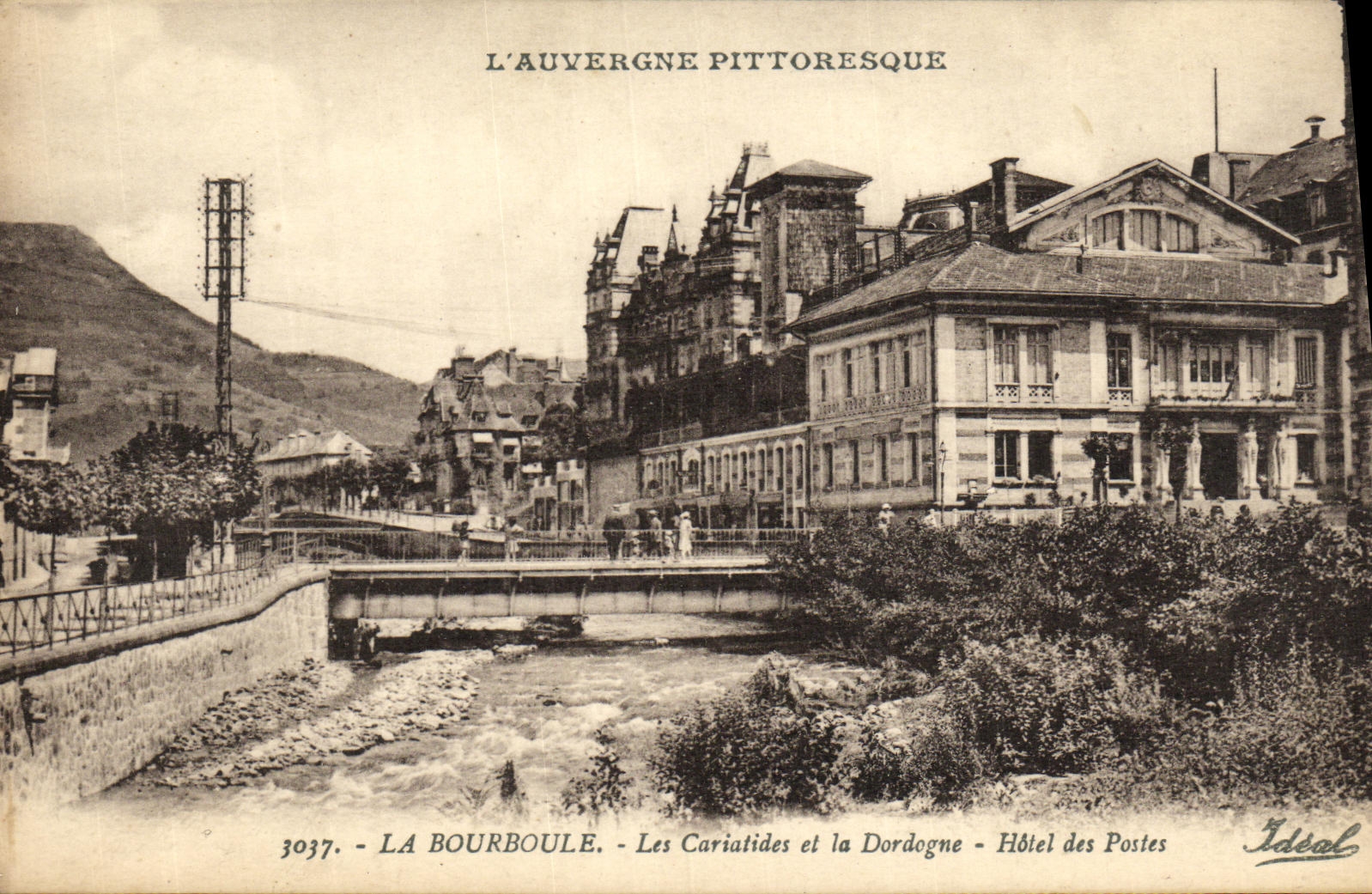 VINTAGE POSTCARD Bourboule Caryatids And the Dordogne Post office building