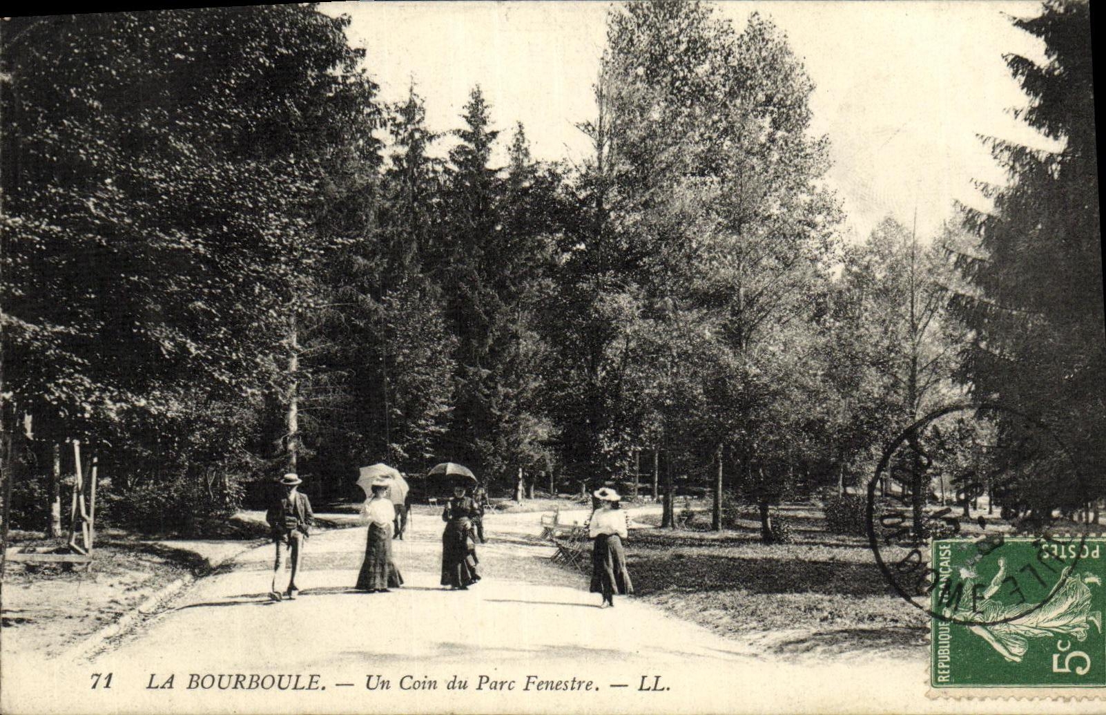 POSTAL Bourboule de la VENDIMIA una esquina del parque Fenestrates