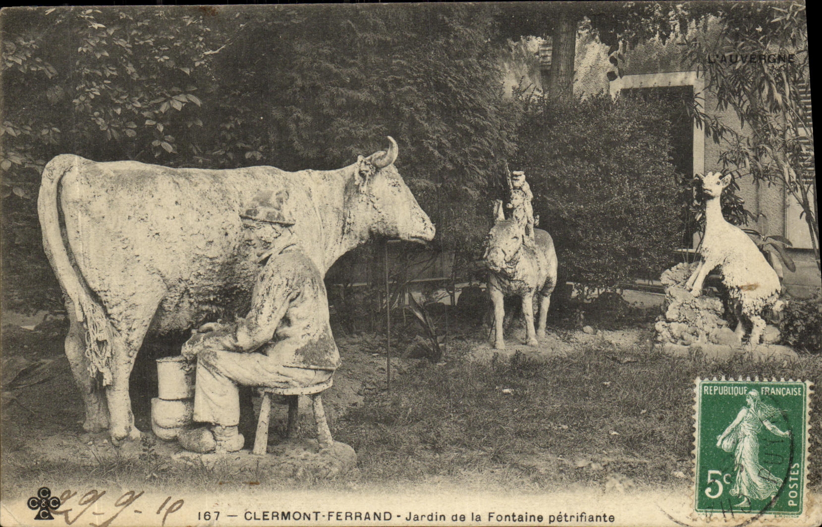 Jardin de Clermont Ferrand de la POSTAL de la VENDIMIA del asno Petrifying de la vaca de la cabra de la fuente