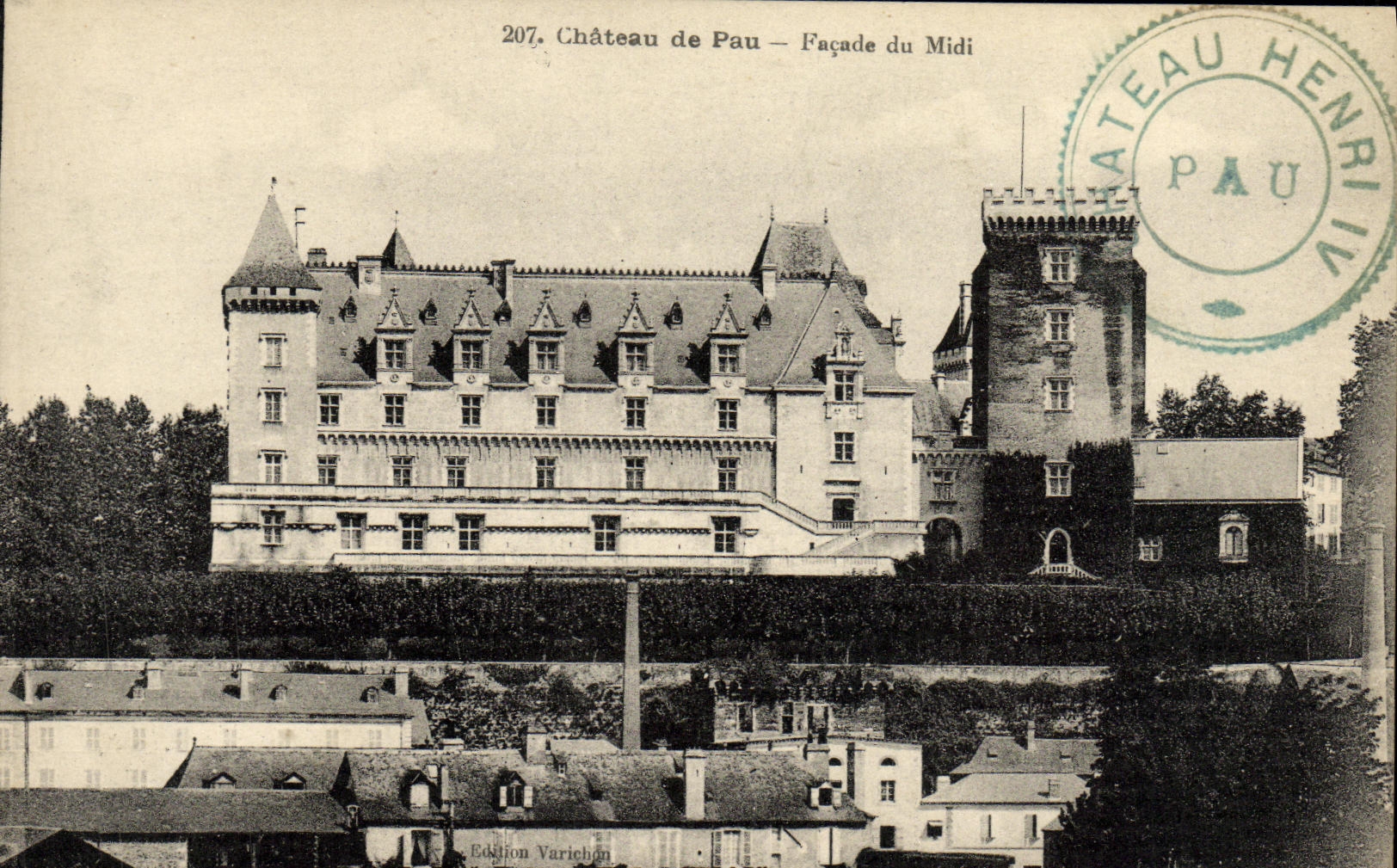 VINTAGE POSTCARD Castle Of Pau Frontage Of the South