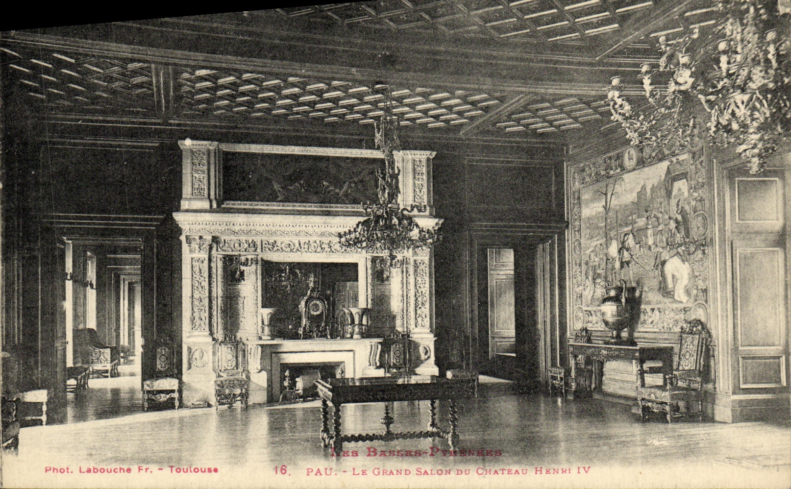 VINTAGE POSTCARD Pau the Large Living room Of the Castle Henri IV
