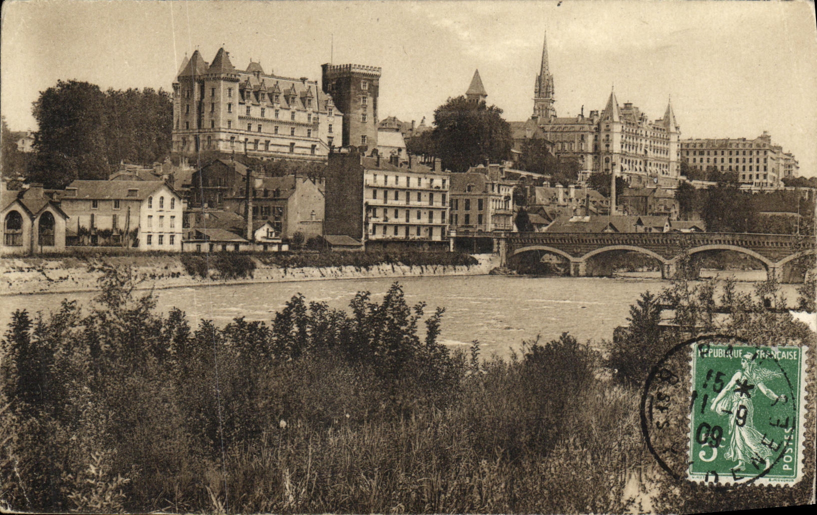 VINTAGE POSTCARD Pau Seen from De Jurancon