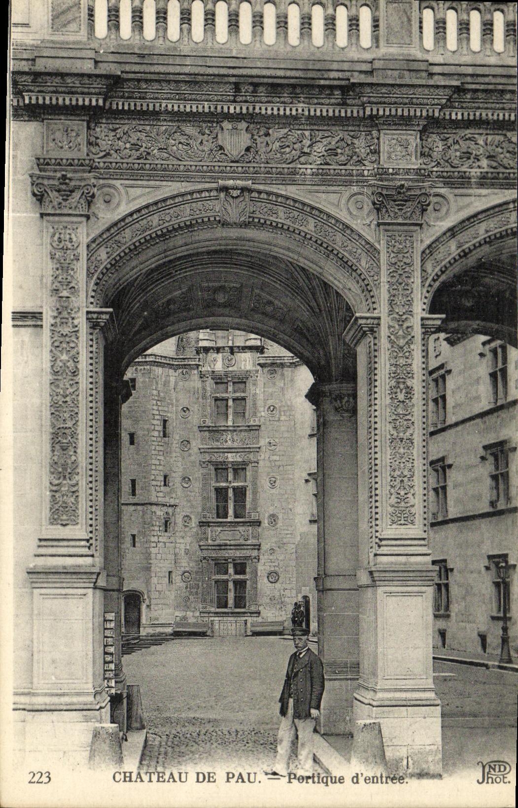 VINTAGE POSTCARD Castle Of Pau Gantry D Entered