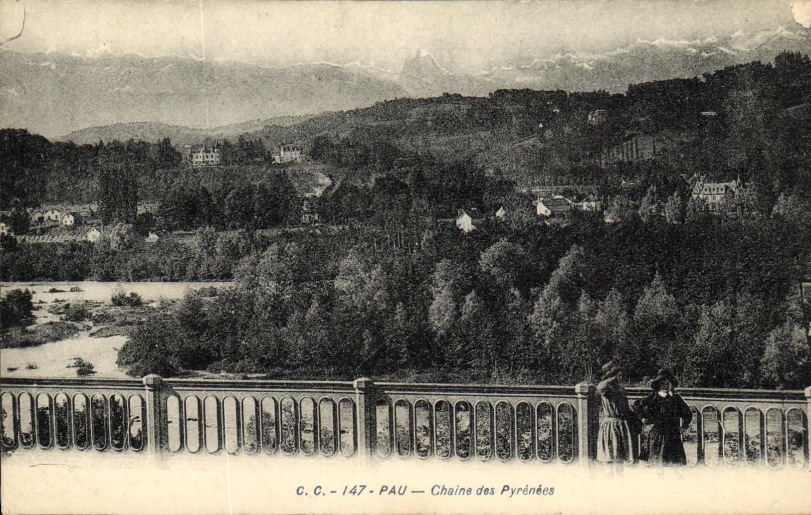 VINTAGE POSTCARD Pau Chains of the Pyrenees