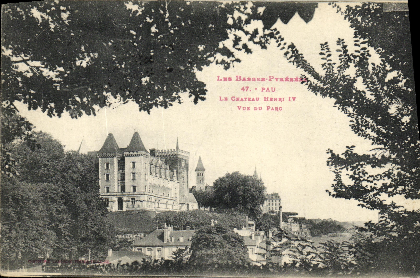 VINTAGE POSTCARD Pau the Low Pyrenees the Castle Henri IV sight of the park