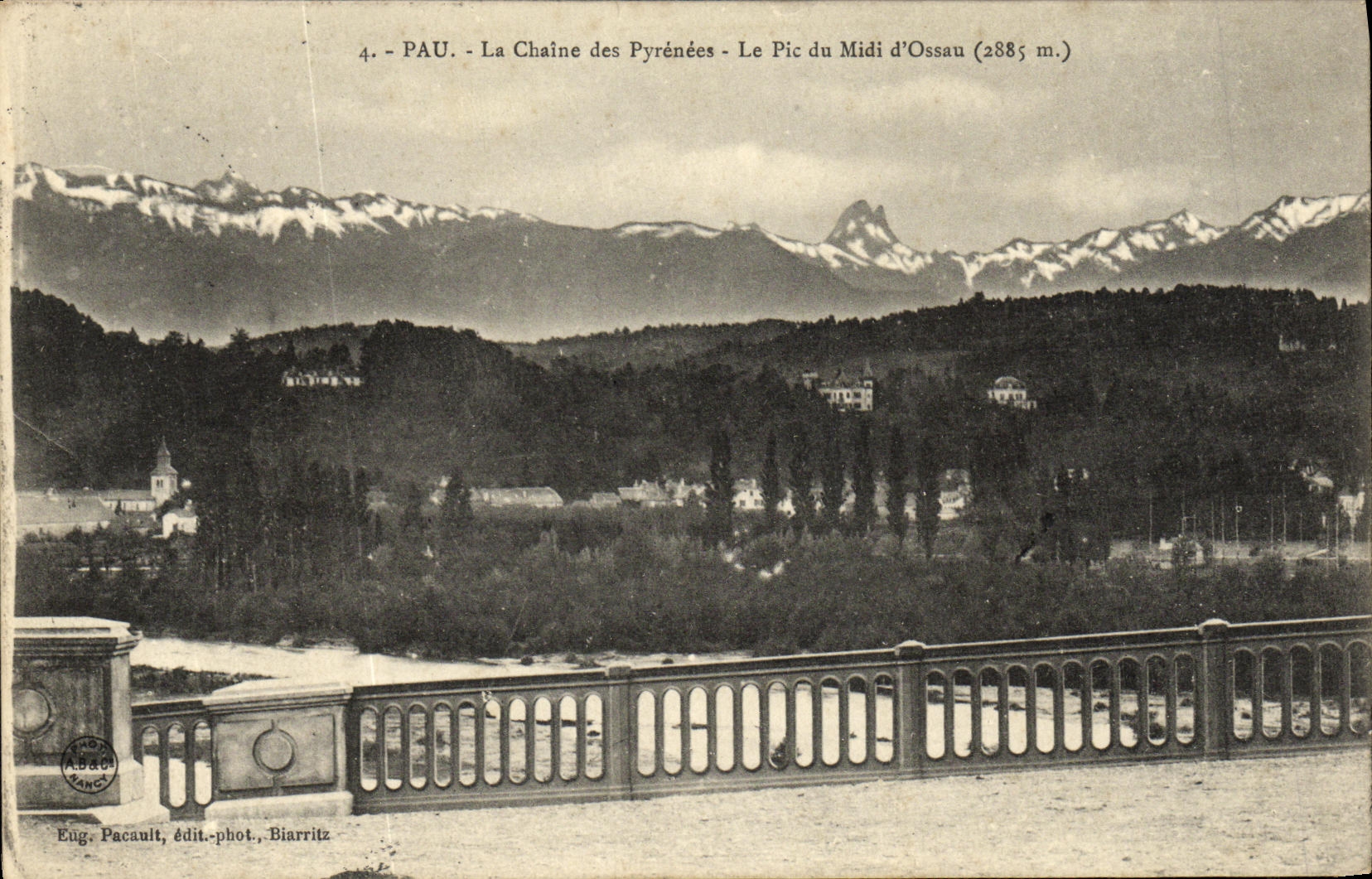 VINTAGE POSTCARD Pau the Chain of the Pyrenees the Peak of the South D Ossau