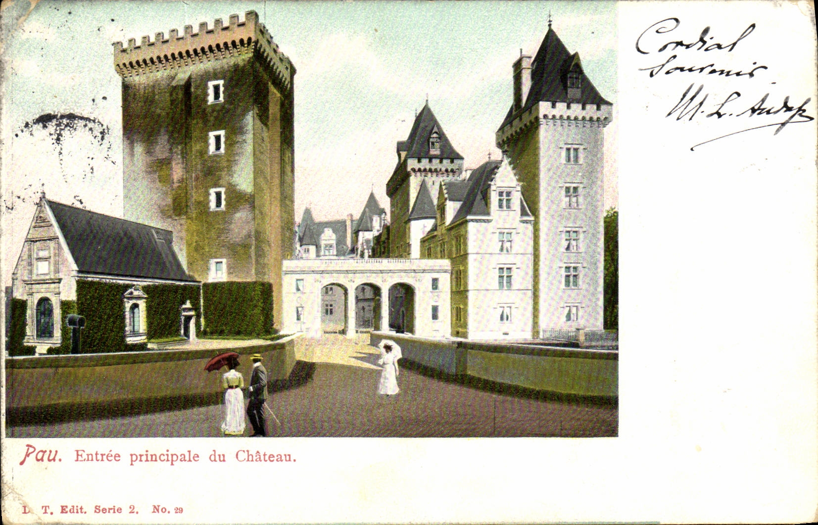 VINTAGE POSTCARD Pau Main entrance of the Castle