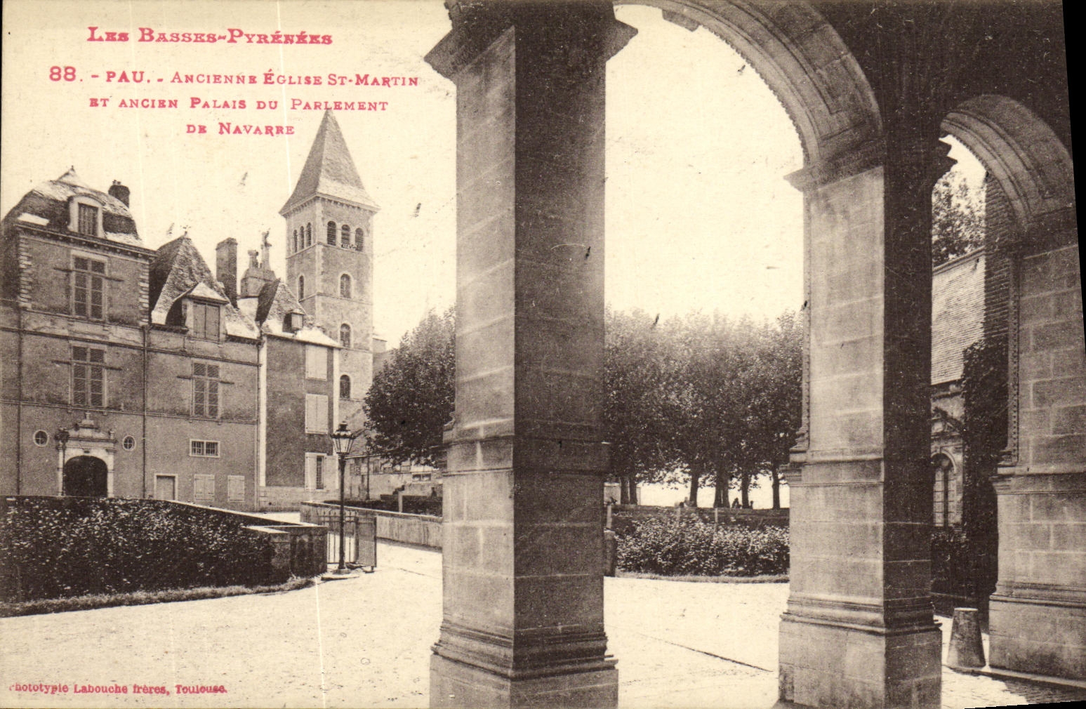 VINTAGE POSTCARD Pau Old Church St Martin and old palate of the Parliament of Navarre