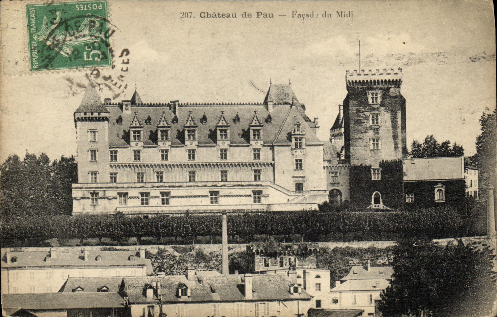 VINTAGE POSTCARD Pau the Castle Frontage of the South