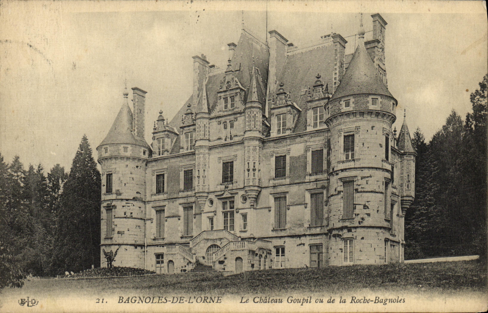 La POSTAL de la VENDIMIA Bagnoles de L adorna el castillo de Goupil o de la roca Bagnoles