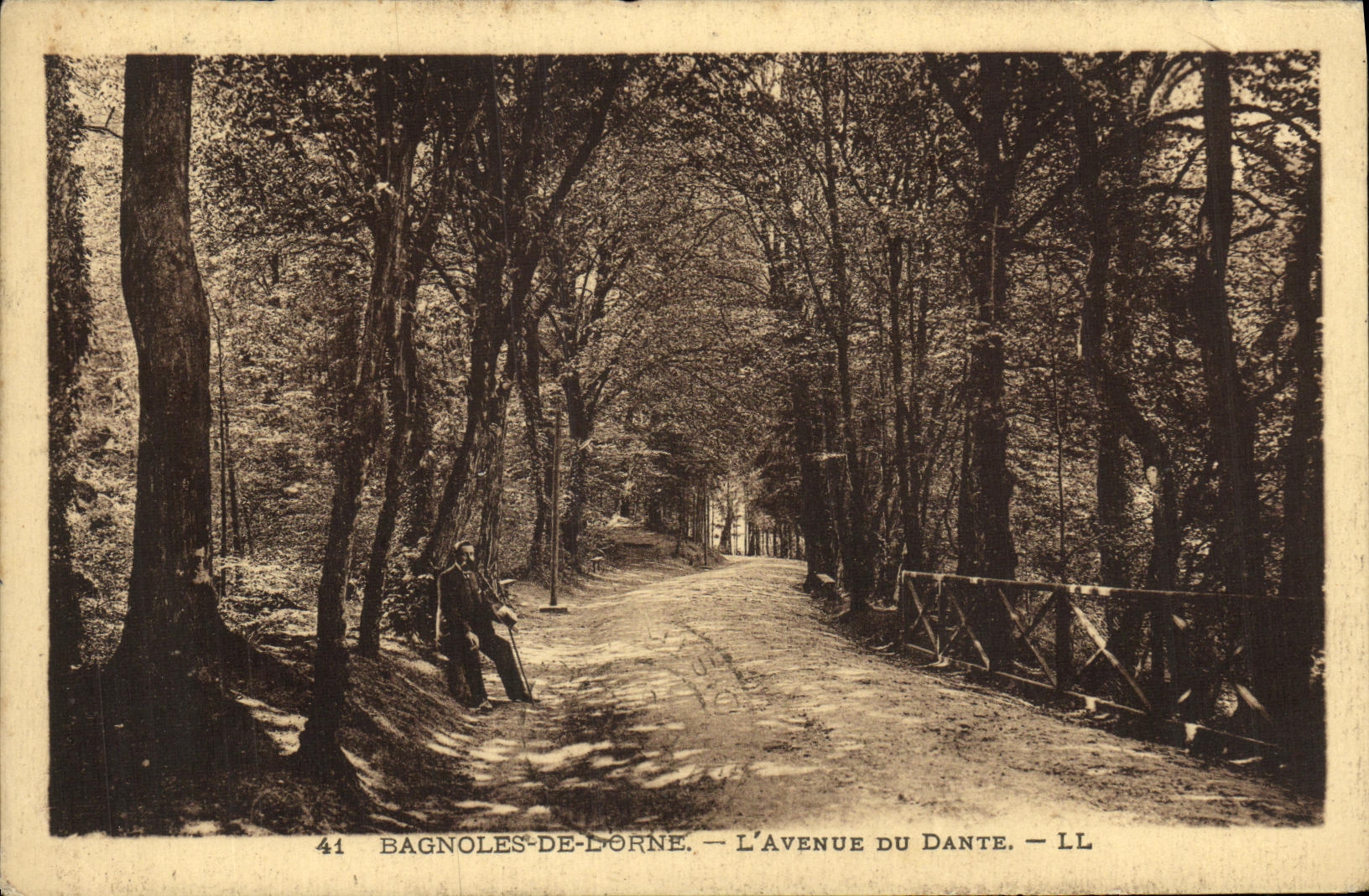 La POSTAL de la VENDIMIA Bagnoles de L adorna L avenida de Dante
