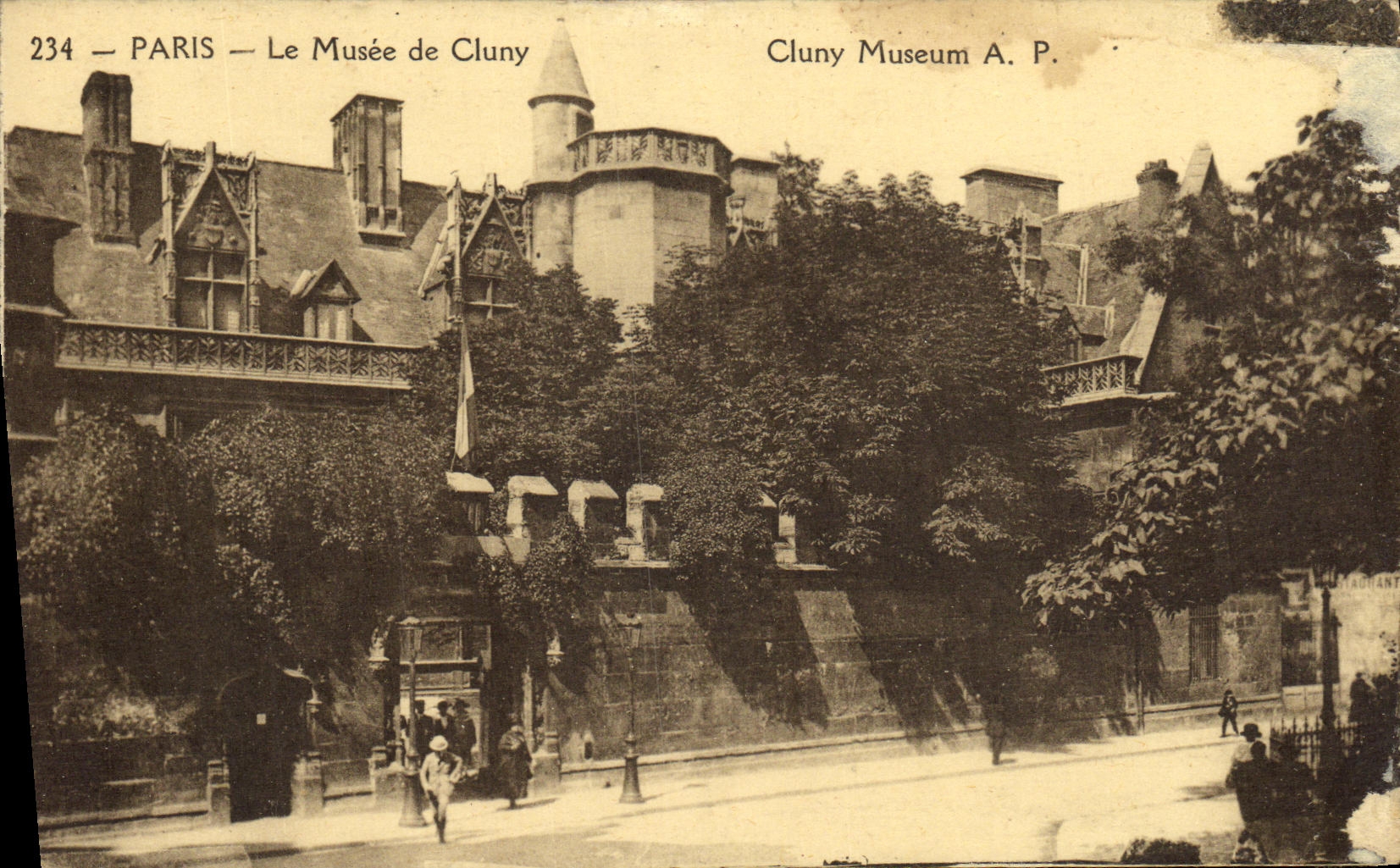 VINTAGE POSTCARD Old the Museum of Cluny