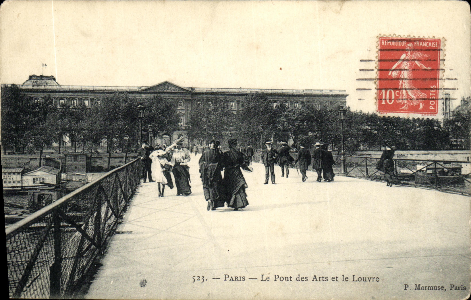 VINTAGE POSTCARD Paris the Bridge of Arts and Louvre